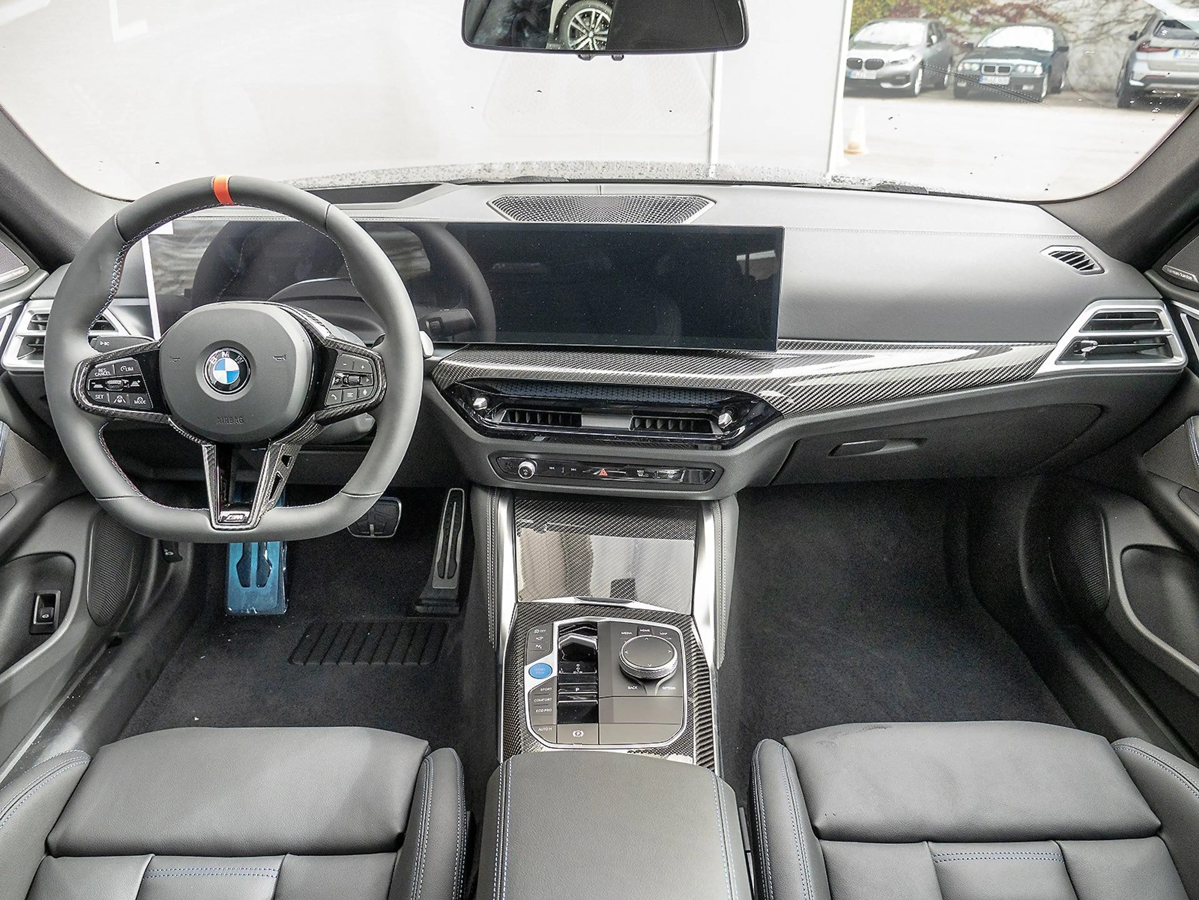 BMW i4 M60 HERBSTKNALLER 21.940 EUR ERSPARNIS — photo 5