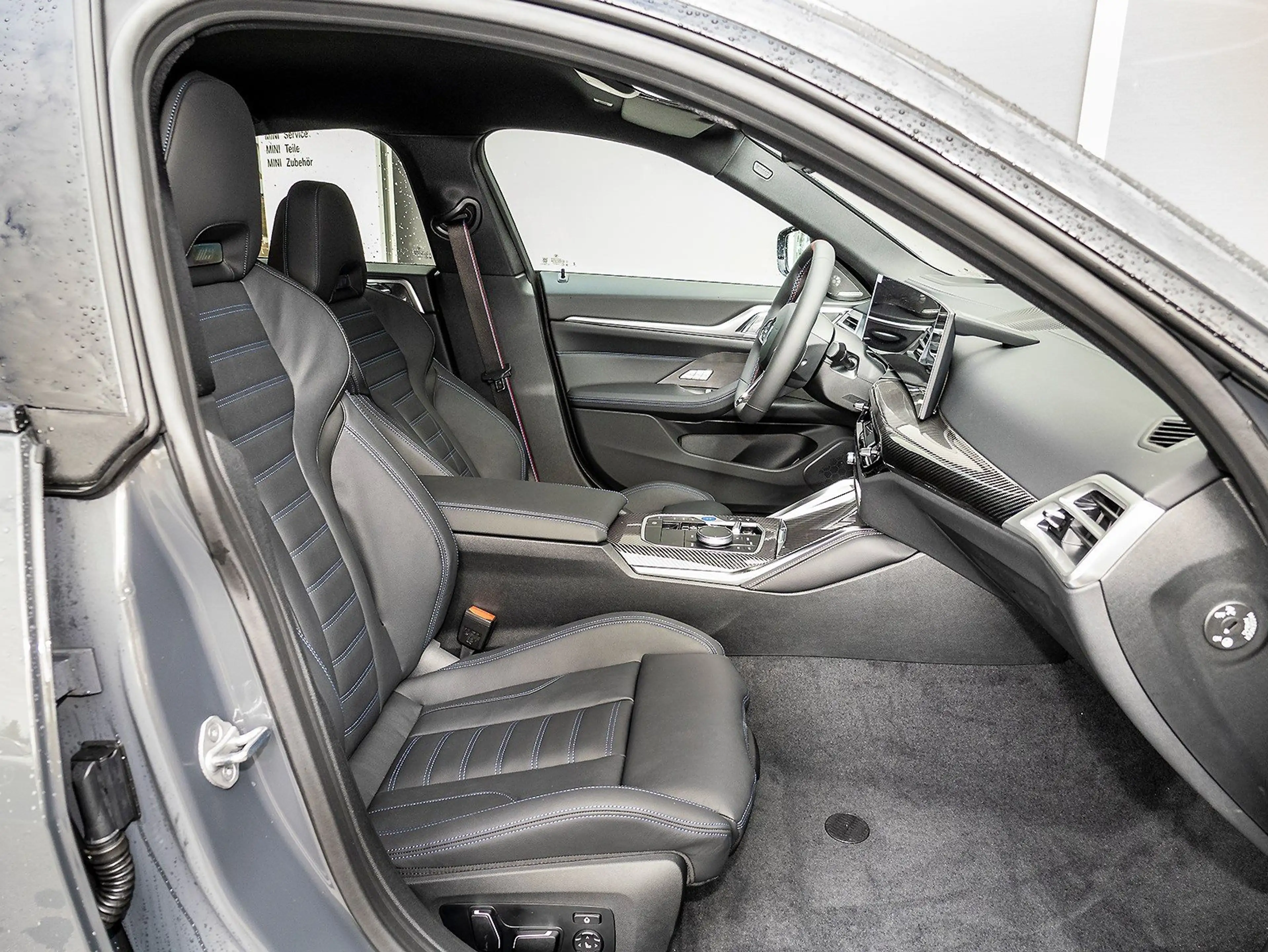 BMW i4 M60 HERBSTKNALLER 21.940 EUR ERSPARNIS — photo 4