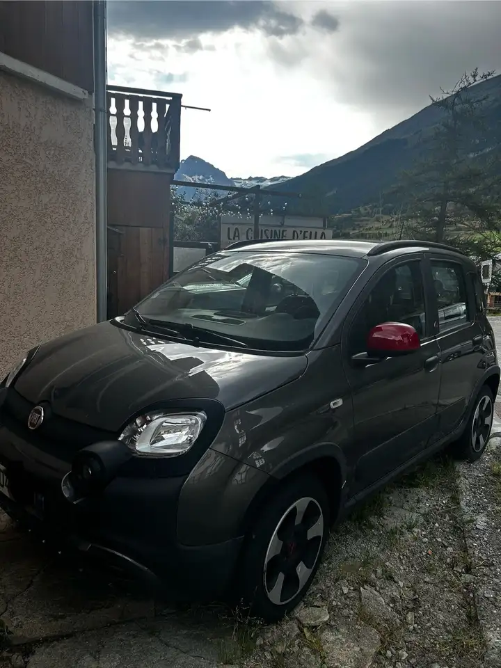 Fiat Panda 1.0 70 ch Hybride BSG S/S City Cross Tru