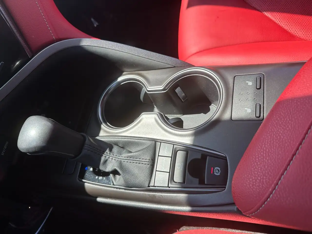 Toyota Camry снимка Toyota Camry
