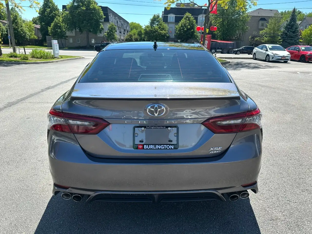 Toyota Camry снимка Toyota Camry