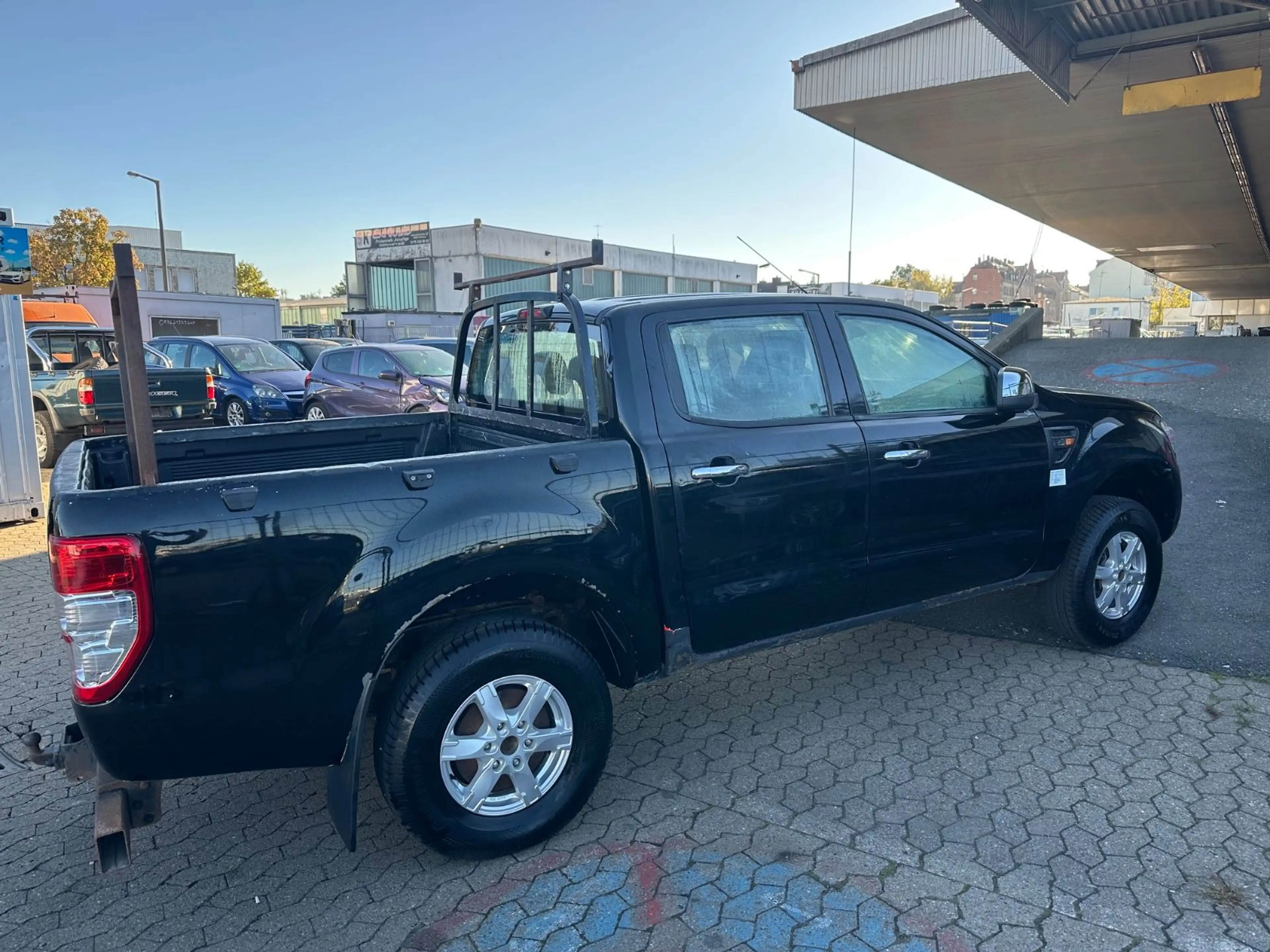 Ford Ranger — photo 14