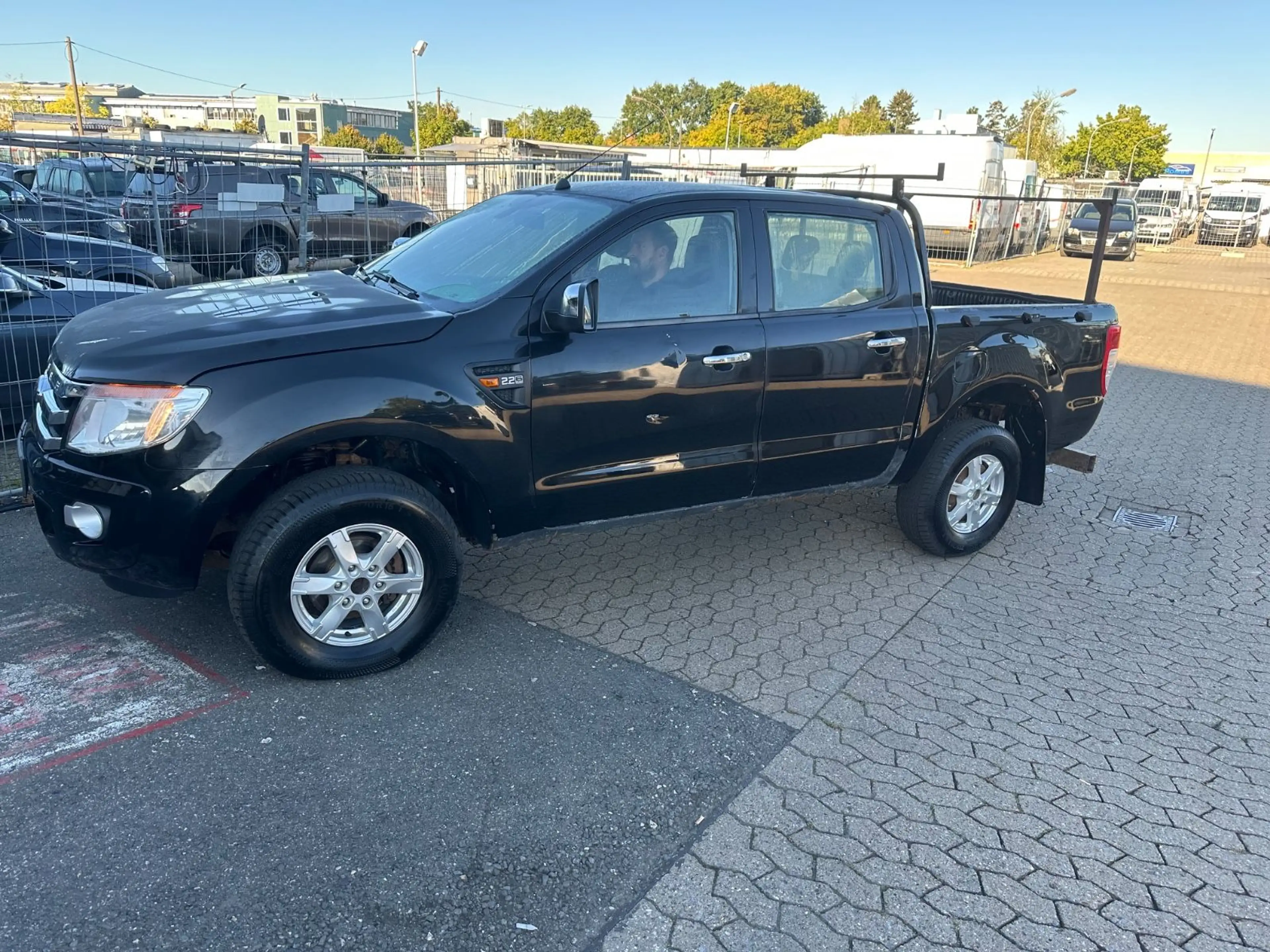 Ford Ranger — photo 3