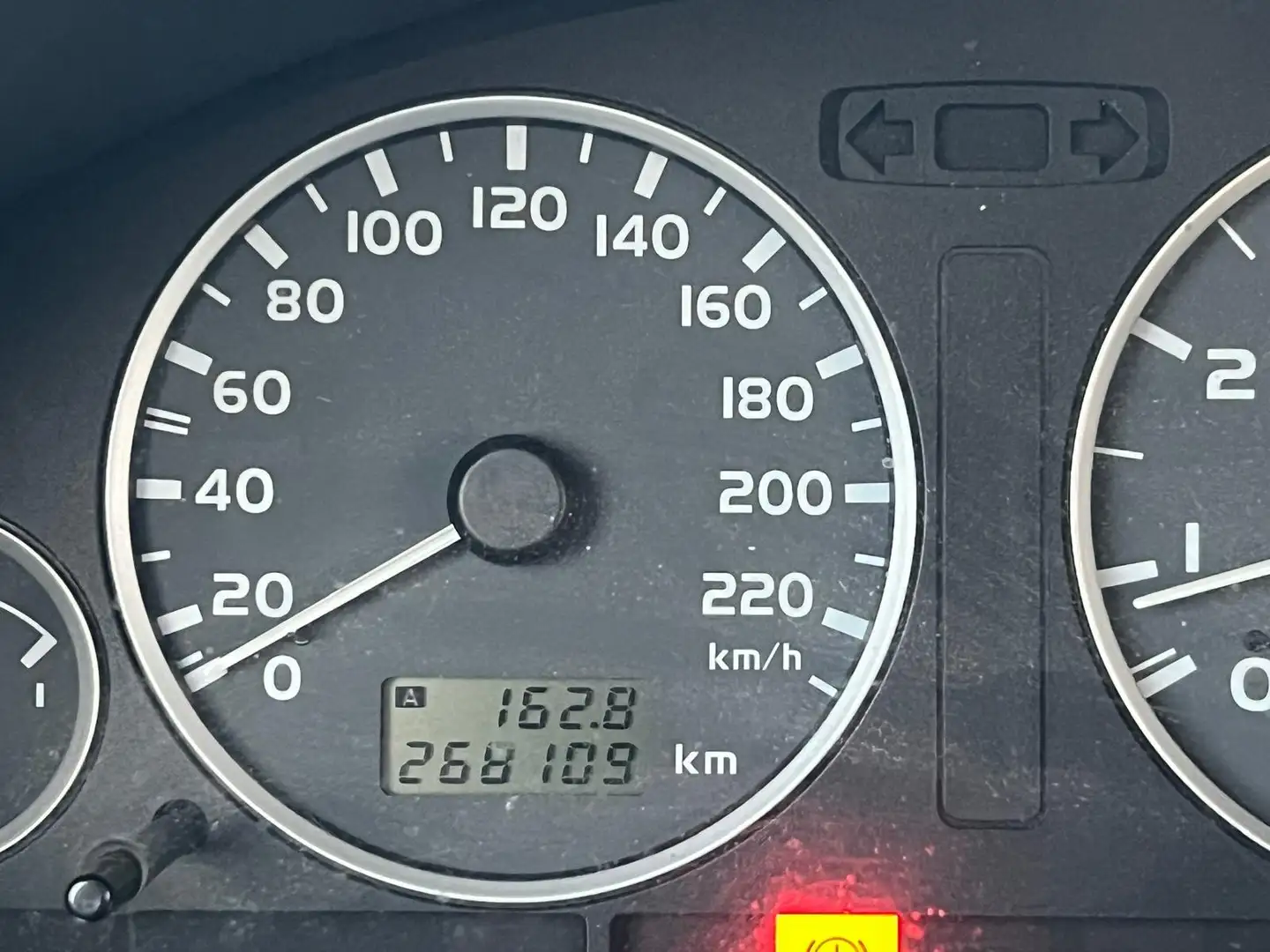 Mitsubishi Space Star 19 DI-D Comfort Plus - CV, ER, AIRCO, TREKHAAK Grau - 2