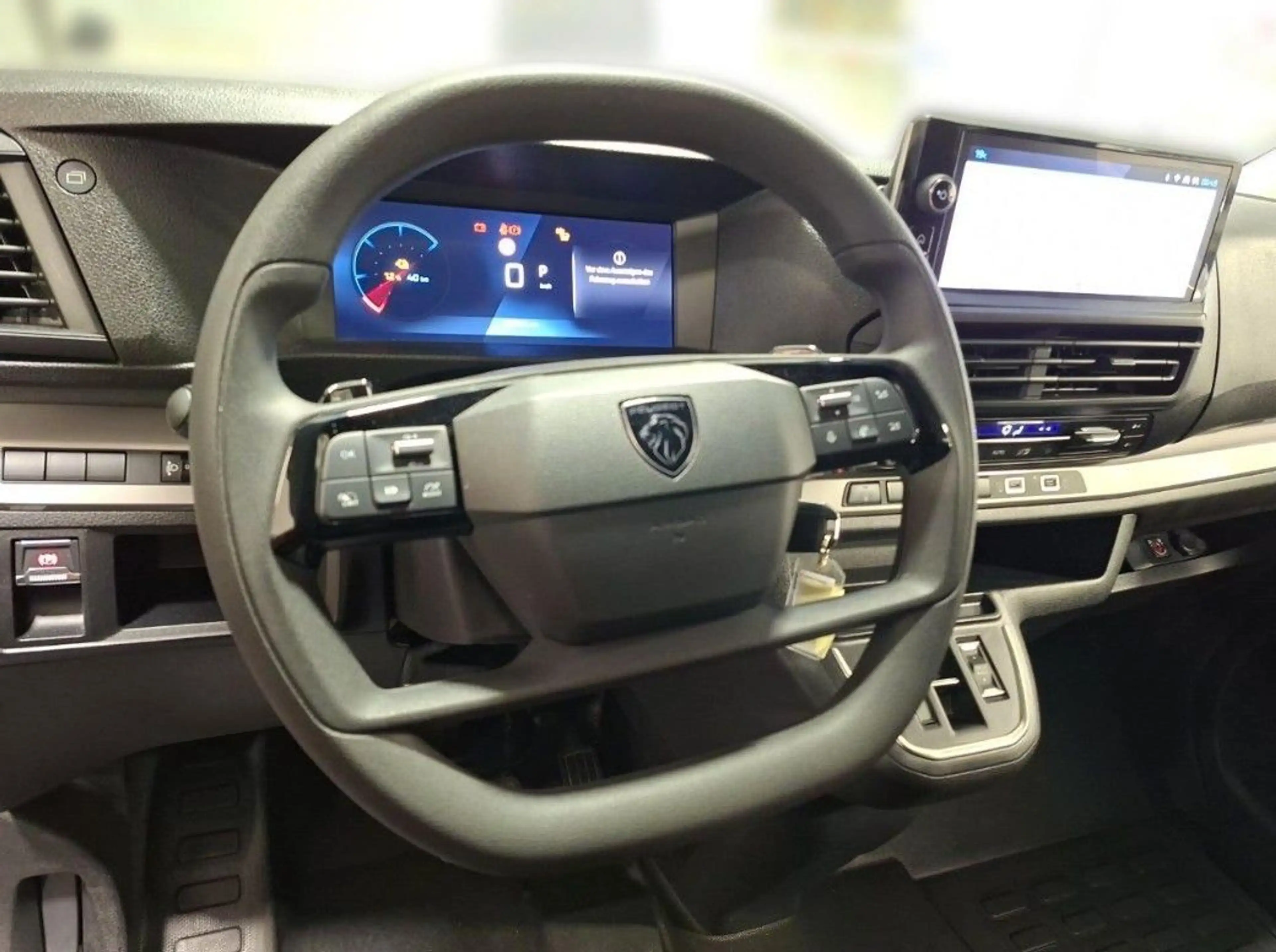 Peugeot Expert Kombi L3 Elektromotor,75 kWh,NAV,9 Sitze — photo 9