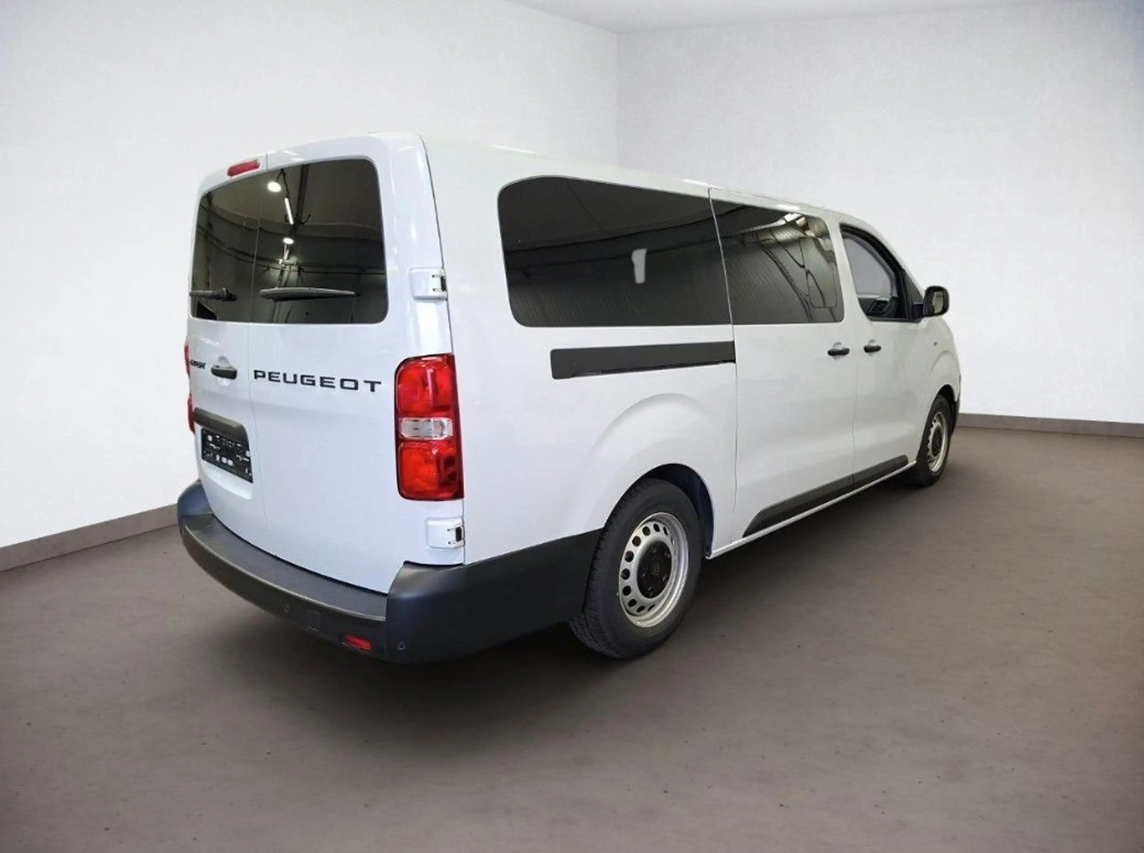Peugeot Expert Kombi L3 Elektromotor,75 kWh,NAV,9 Sitze — photo 4