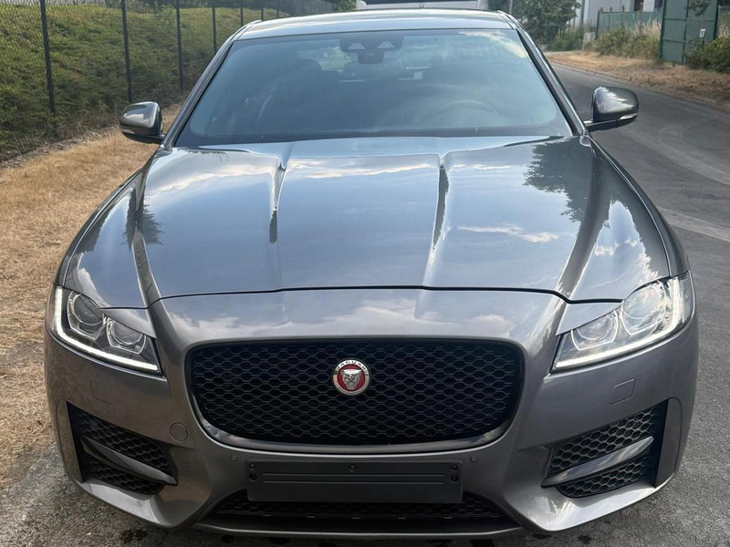 Jaguar XF XF 2.0 D AWD R-Sport (EU6.2) — photo 6