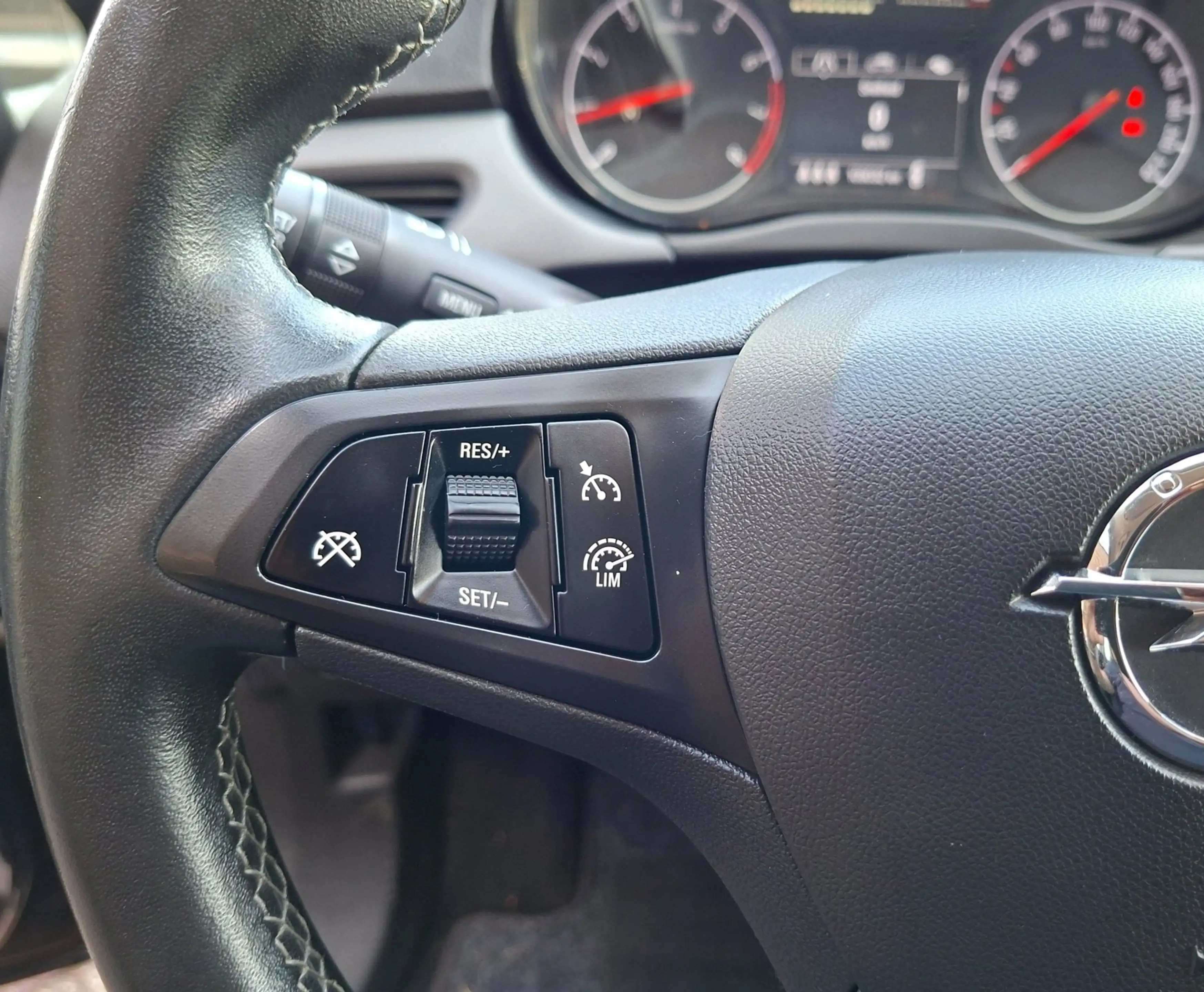Opel Corsa 1.0 Turbo Edition 90 Pk Pdc voor / achter Airco NA — photo 12