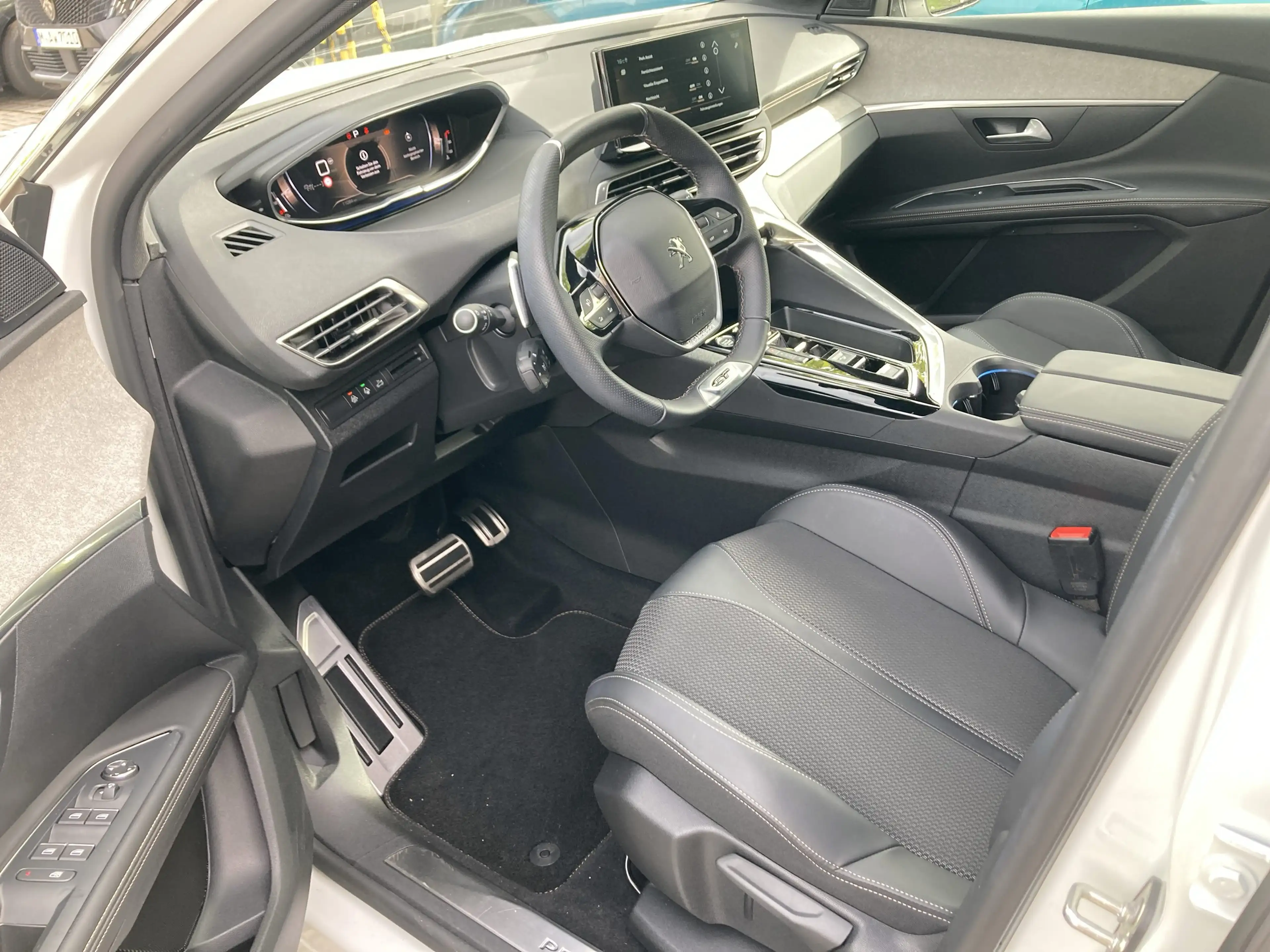 Peugeot 5008 1.2 PureTech 130 GT ACC+NightVision+Kam360 — photo 7