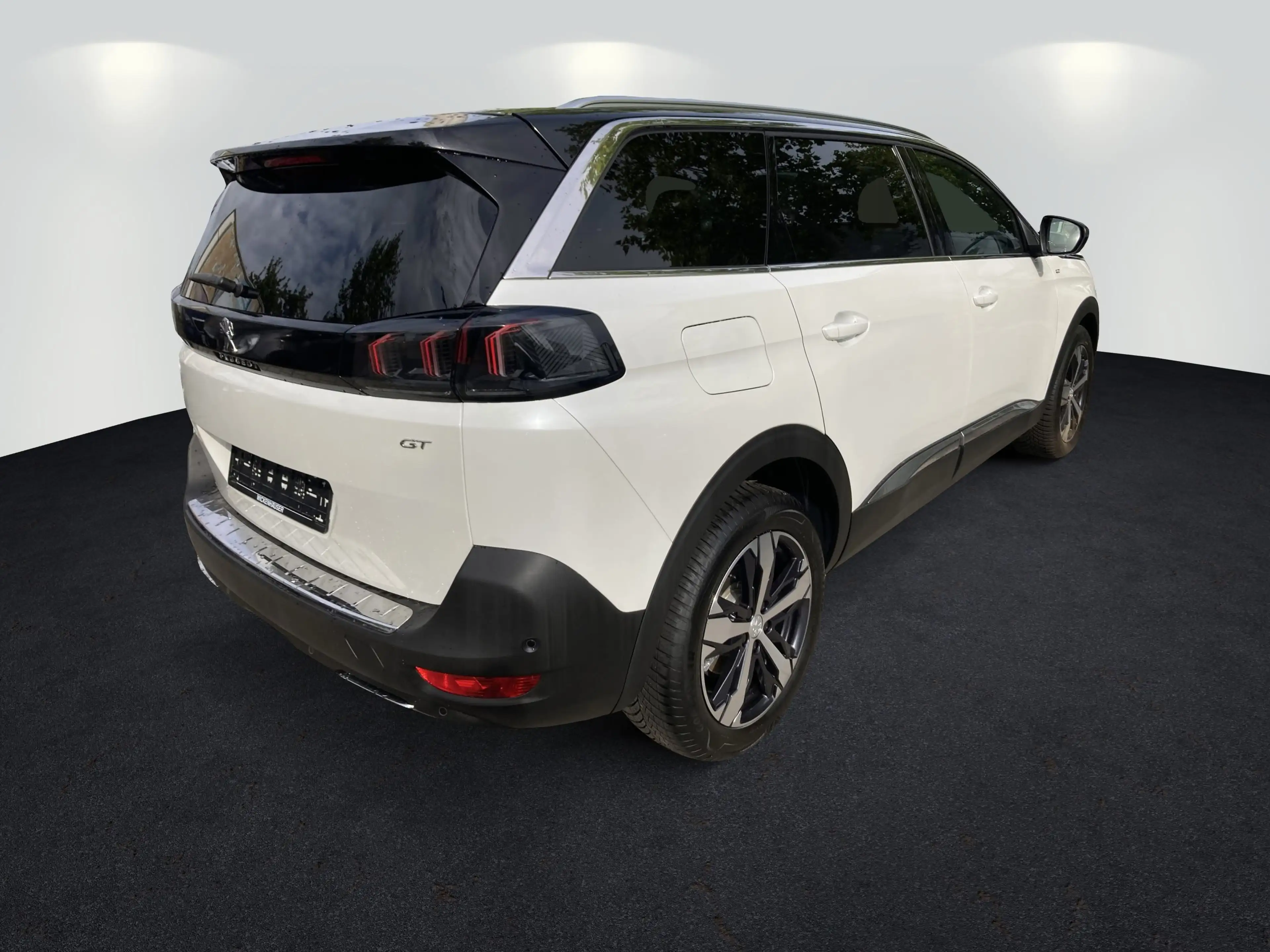 Peugeot 5008 1.2 PureTech 130 GT ACC+NightVision+Kam360 — photo 4
