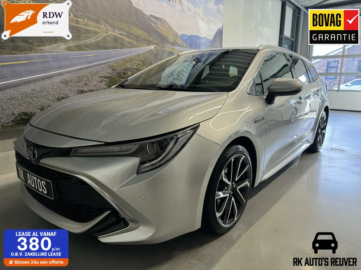 Toyota Corolla Touring Sports 2.0 Hybrid Executive / 184pk Grijs - 1