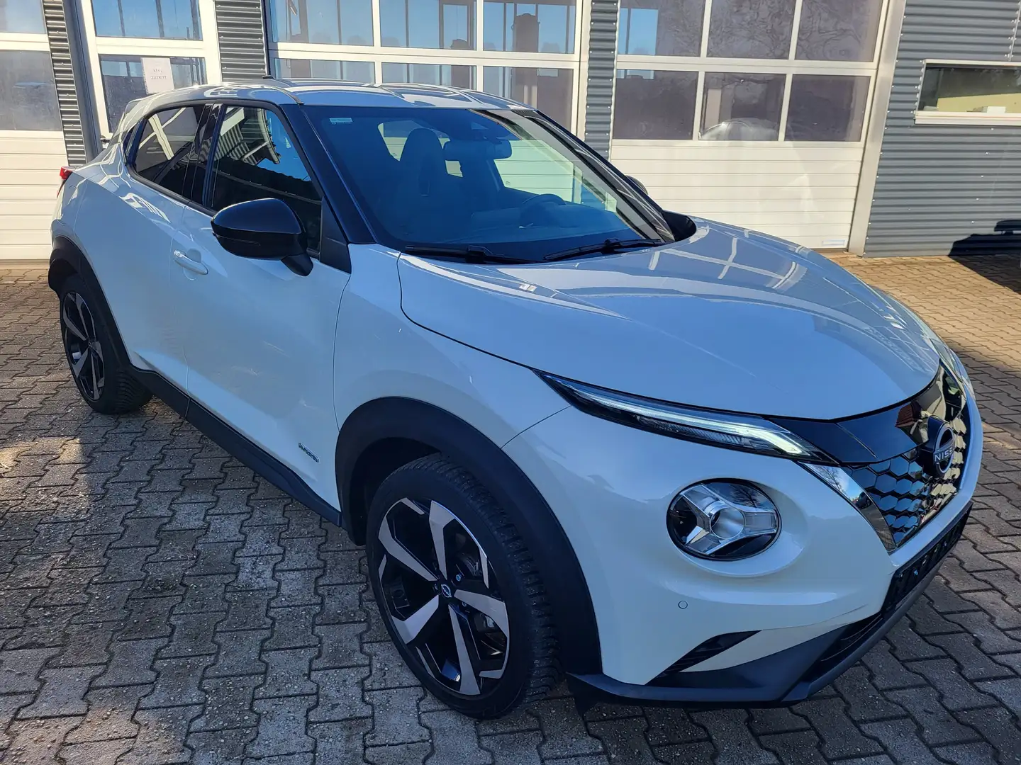Nissan Juke 1.6 Hybrid 4AMT Tekna Leder Navi Sitzheizung Weiß - 2