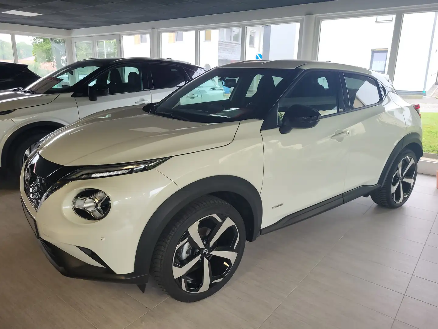 Nissan Juke 1.6 Hybrid 4AMT Tekna Leder Navi Sitzheizung Blanco - 1