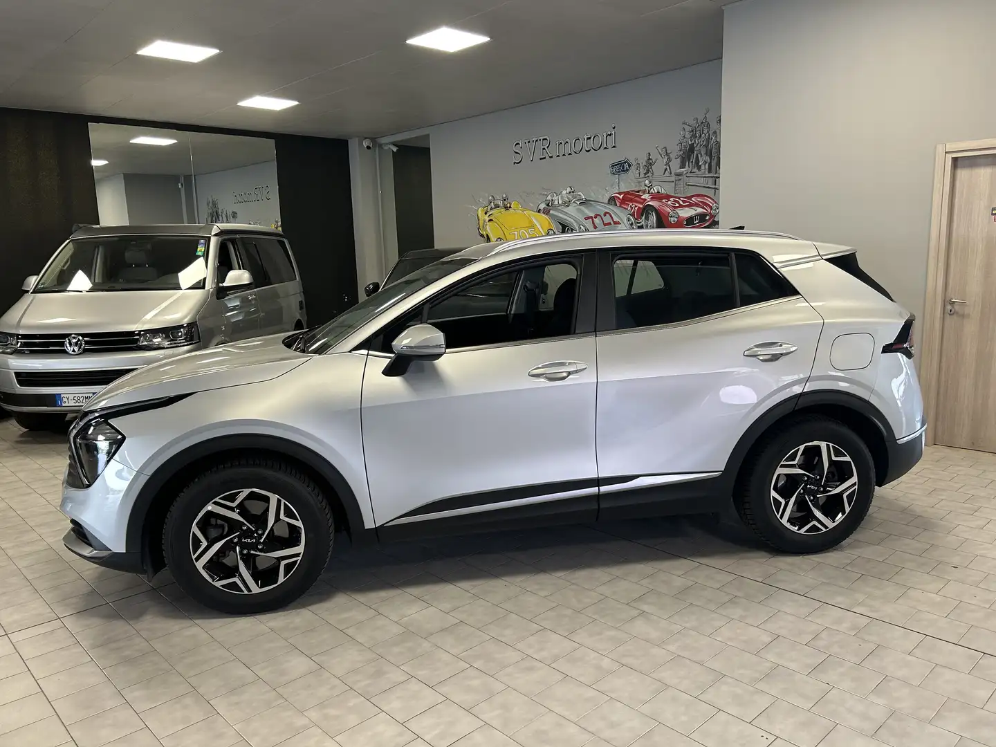 Kia Sportage 1.6 TGDI MHEV BUSSINES IMT “ IBRIDA “ Silber - 2