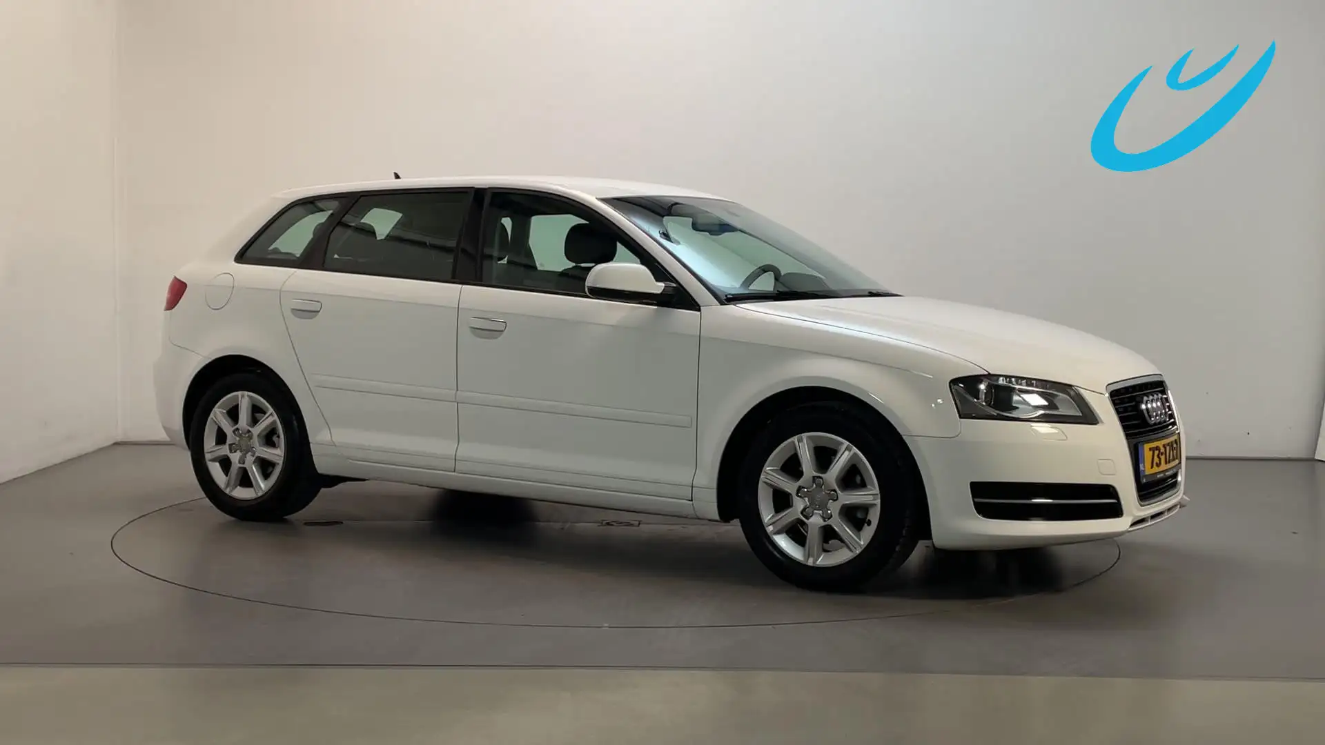 Audi A3 Sportback 1.2 TFSI 105pk Ambiente Advance Navigati Wit - 1
