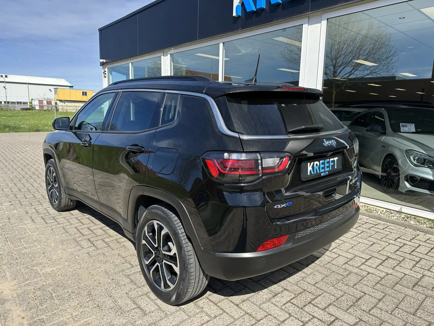 Jeep Compass 4xe 240 Plug-in Hybrid Electric Limited Winterpakk Czarny - 2