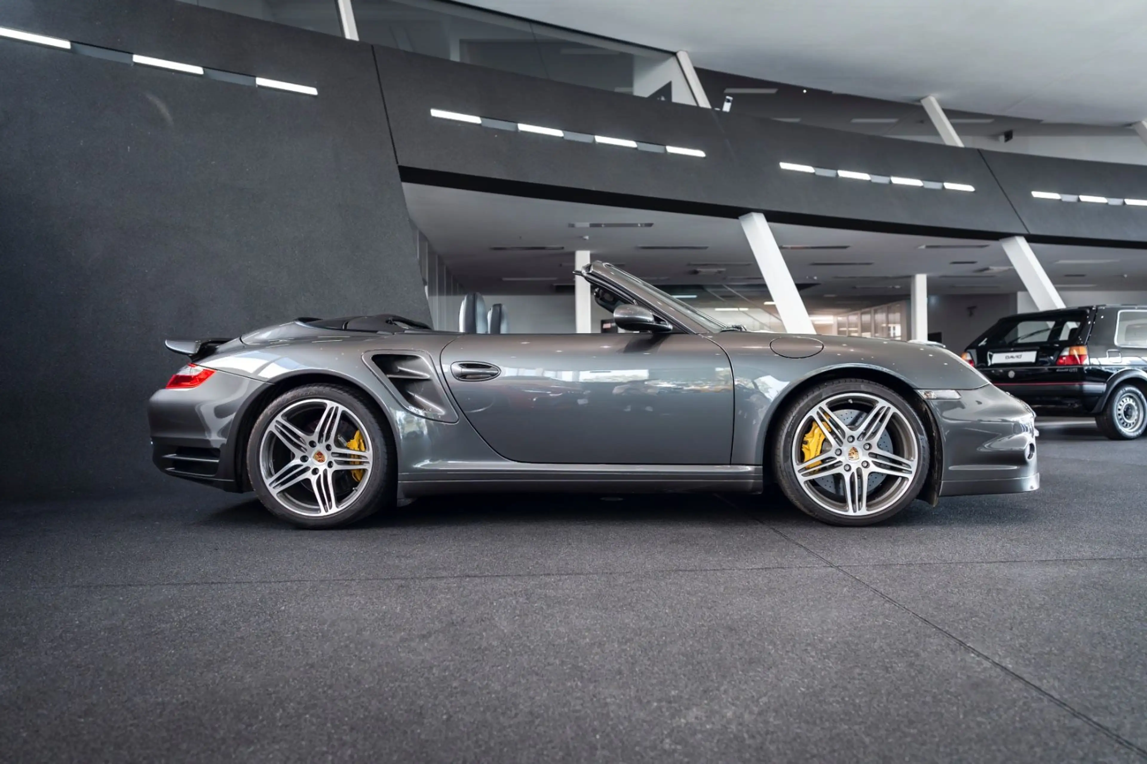 Porsche 997 .1 Turbo Cabrio *Scheckheft*PCCB*Schiefergrau — photo 10