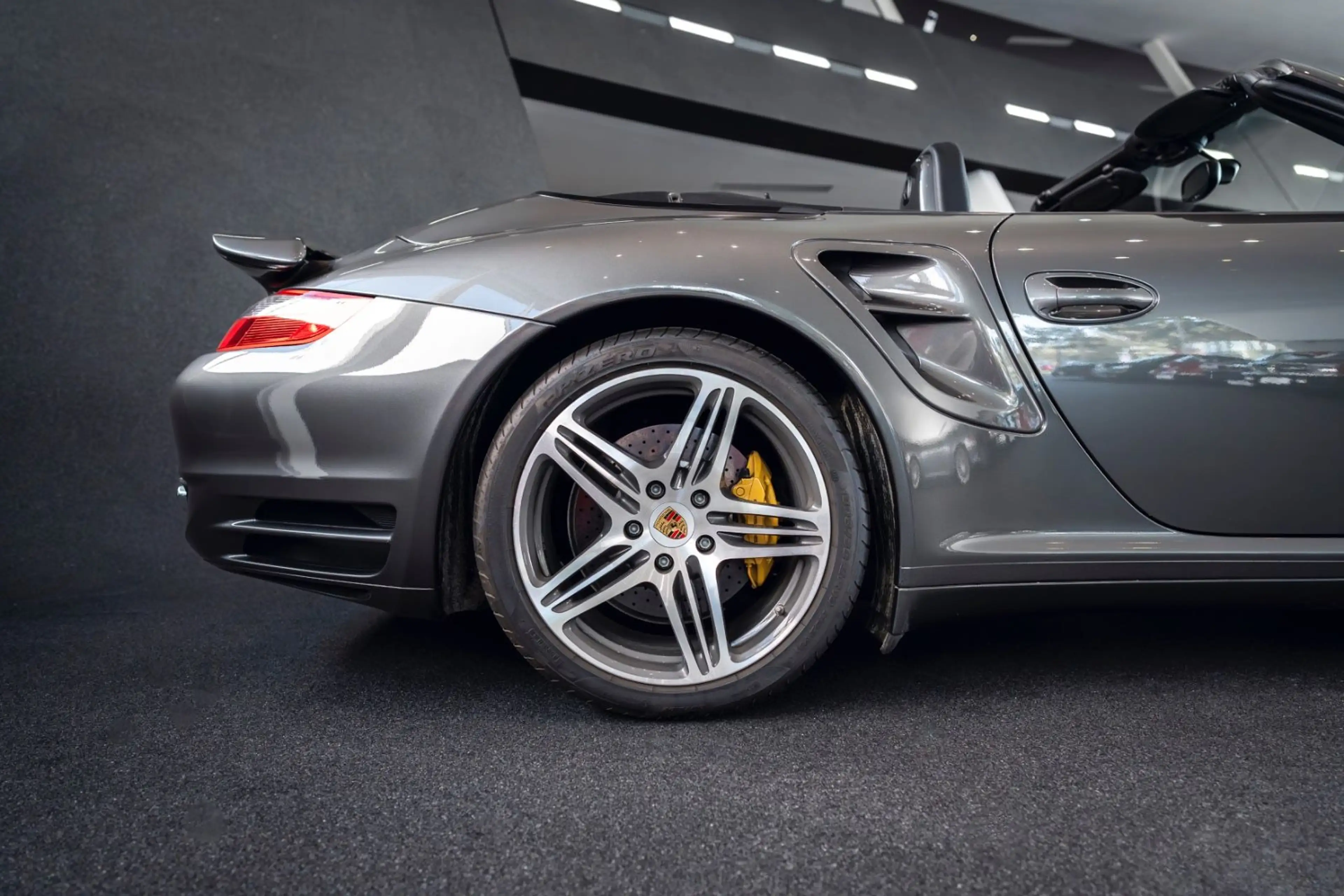Porsche 997 .1 Turbo Cabrio *Scheckheft*PCCB*Schiefergrau — photo 9