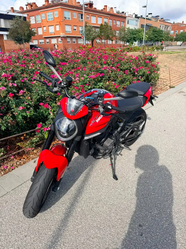 Ducati Monster 937