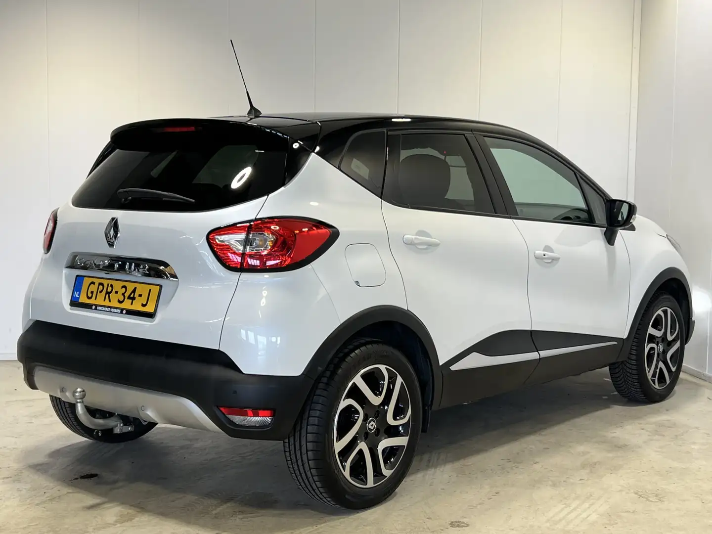 Renault Captur 1.2 TCe Intens | Navigatie/Android/Apple Carplay | Wit - 2
