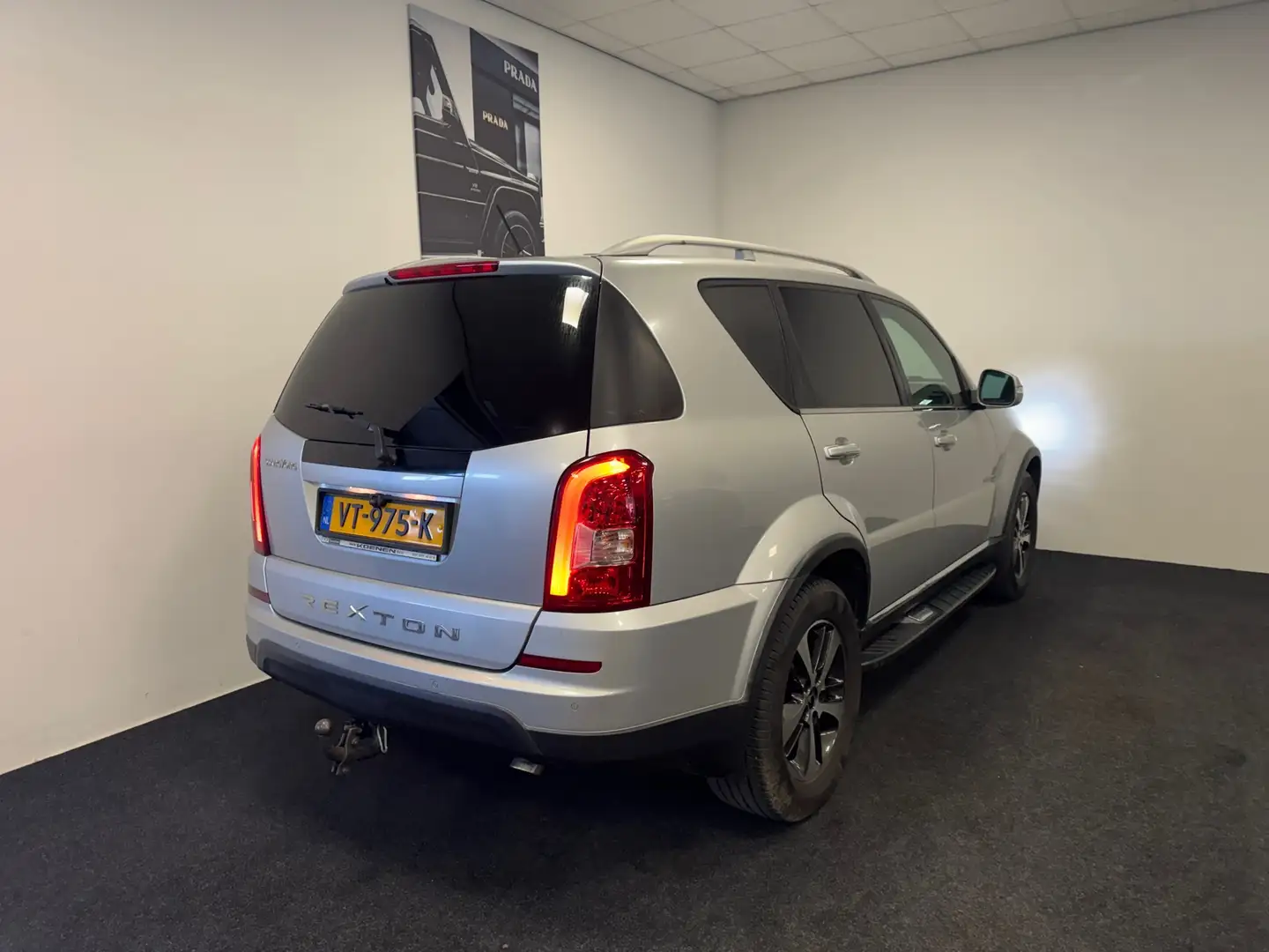 SsangYong Rexton RX 220 e-XDI Sapphire HD | Grijskenteken Grau - 2