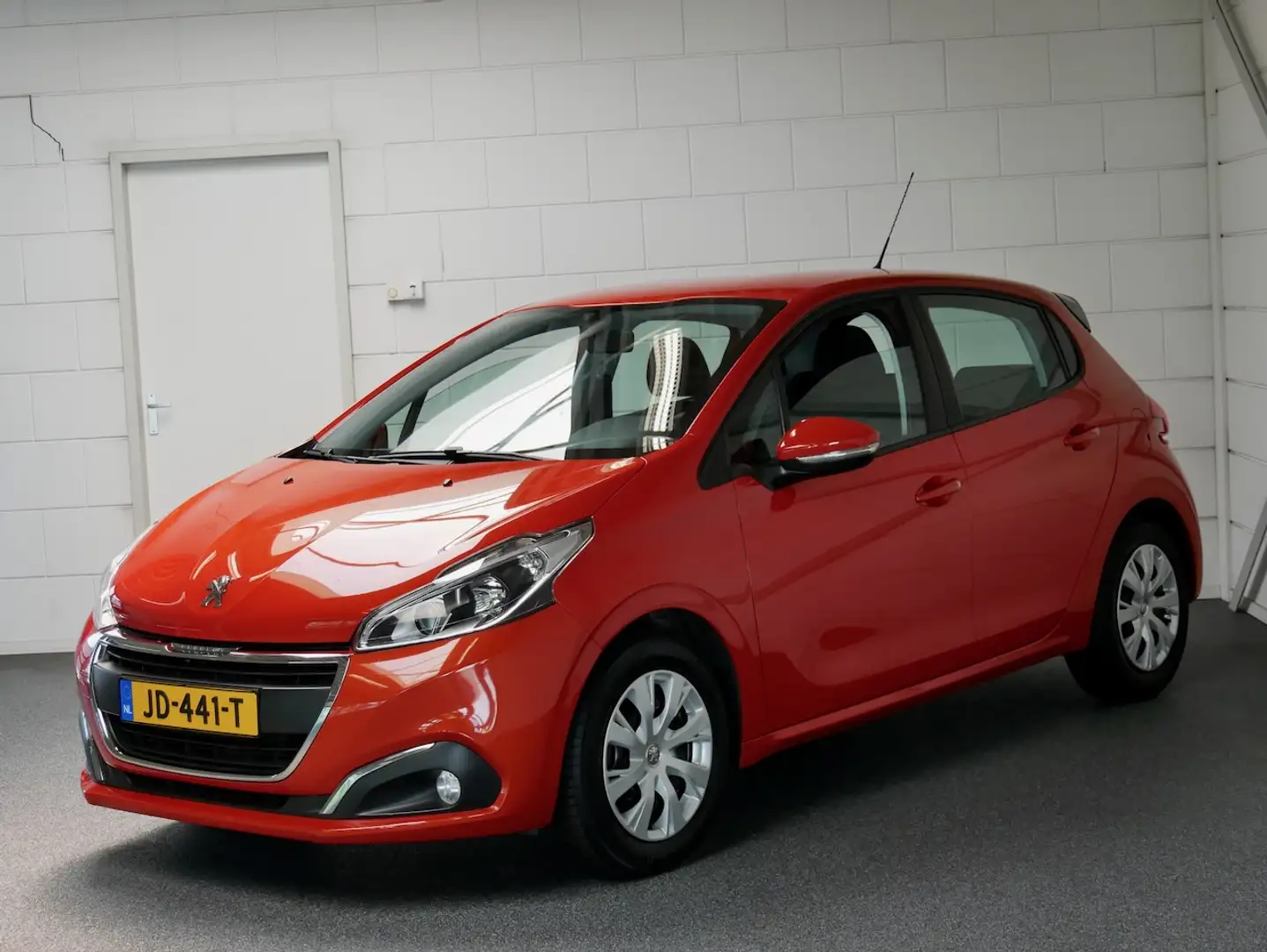 Peugeot 208 1.2 PT Blue Lion Navi/PDC/Airco/Carplay (all-incl. Oranje - 2