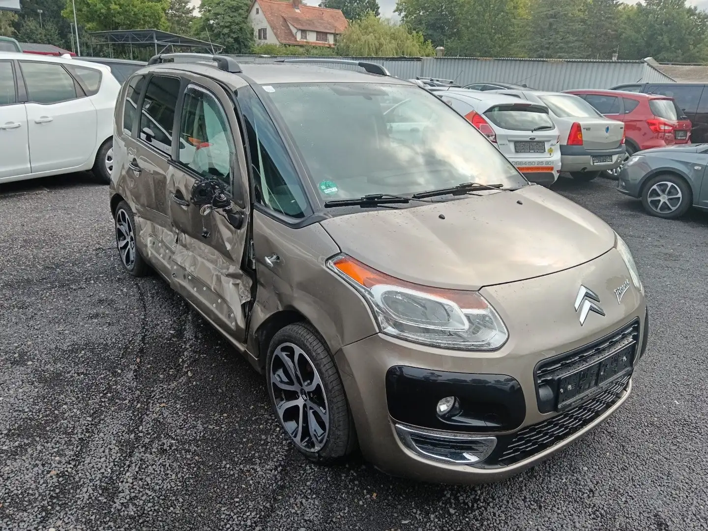Citroen C3 Picasso Selection Коричневий - 2