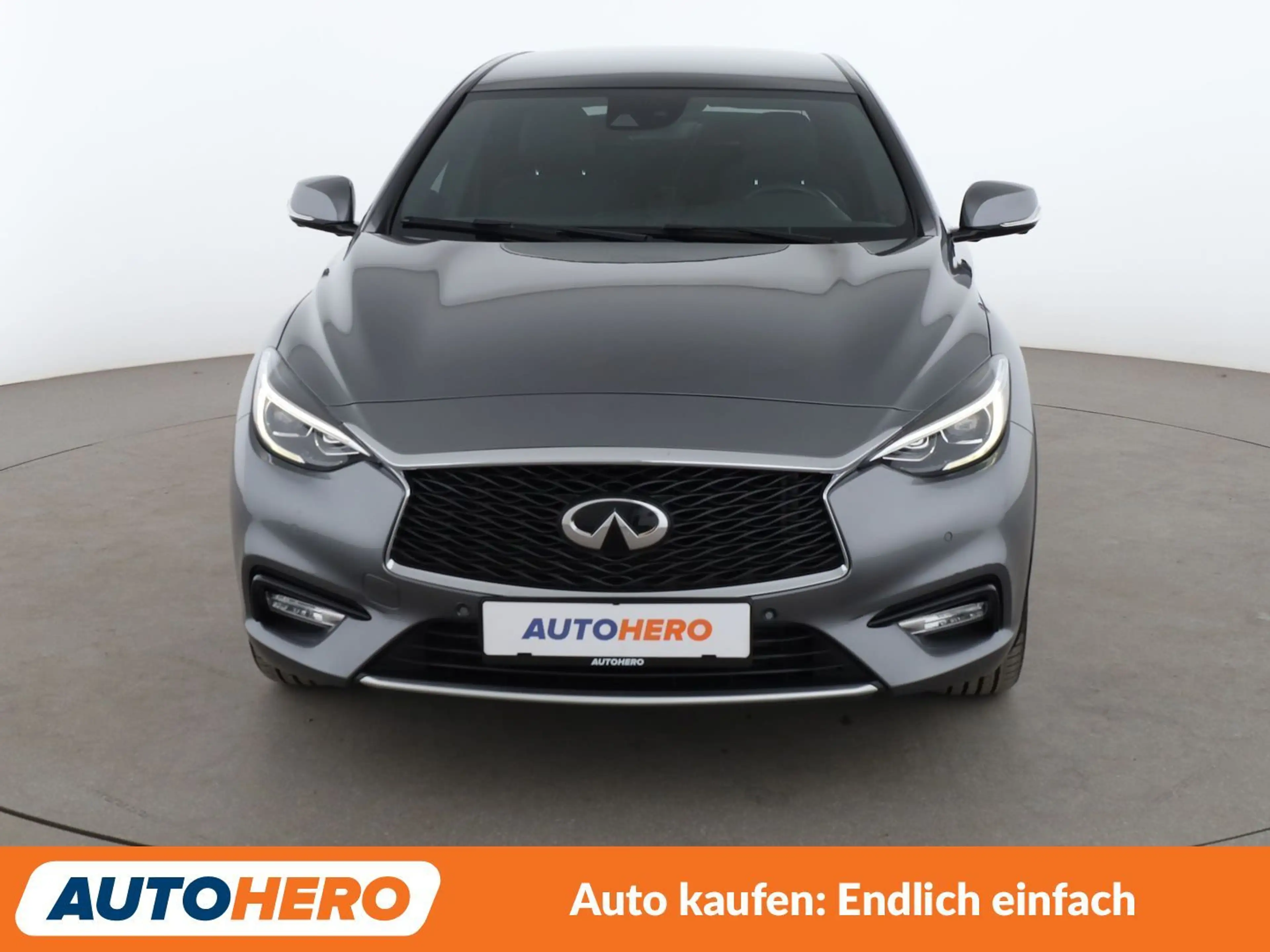 Infiniti Q30 2.0 Turbo Luxe Tech AWD Aut*NAVI*LED*ACC*CAM*PDC* — photo 9