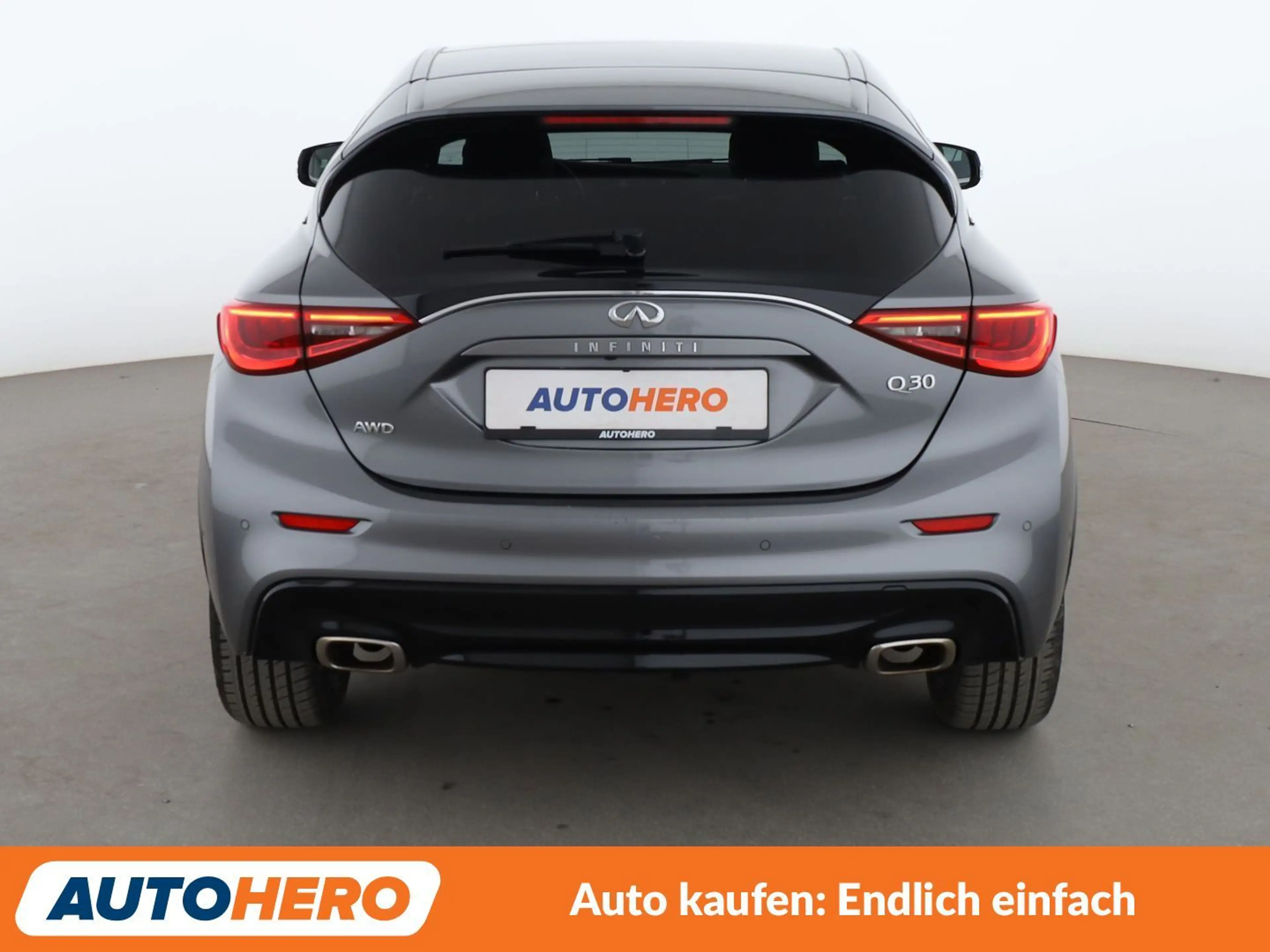 Infiniti Q30 2.0 Turbo Luxe Tech AWD Aut*NAVI*LED*ACC*CAM*PDC* — photo 5