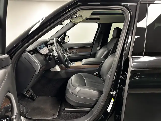 Land Rover Range Rover view 4