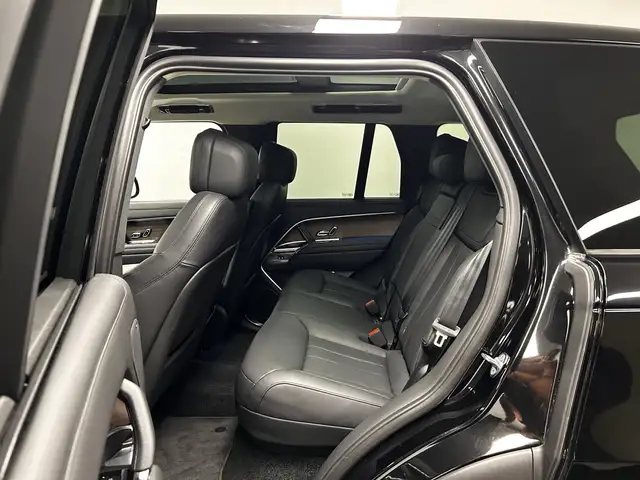 Land Rover Range Rover view 17