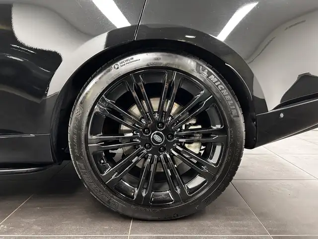 Land Rover Range Rover view 6