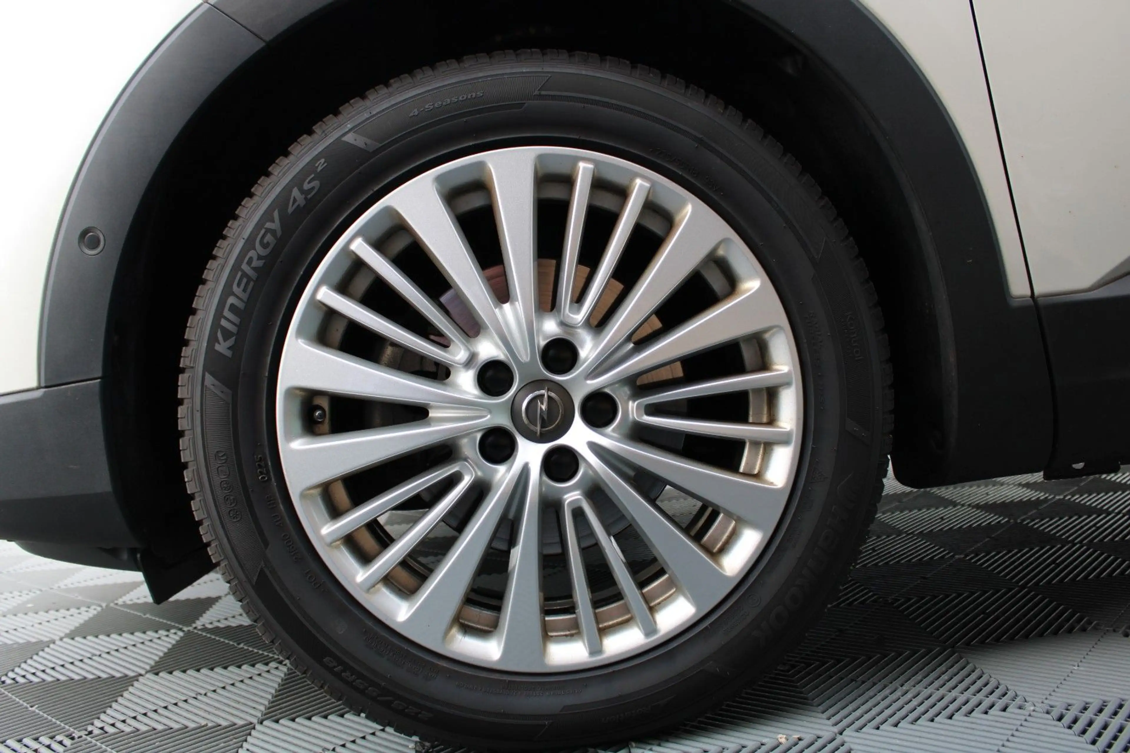 Opel Grandland X — photo 4