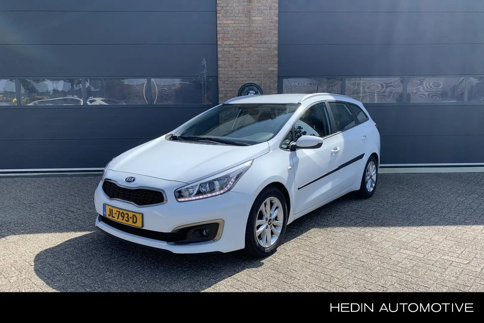 Kia Ceed SW / cee'd SW Sportswagon 1.6 GDI First Edition Trekhaak | Navig Blanco - 1
