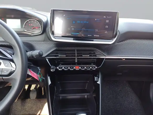 Peugeot 2008 view 12