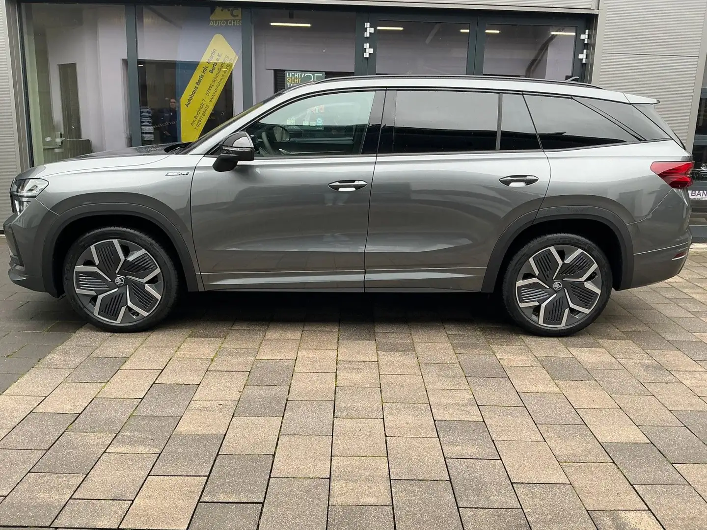 Skoda Kodiaq TDI DSG 4x4 Sportline Matrix+Navi+Can+AHK Gris - 1