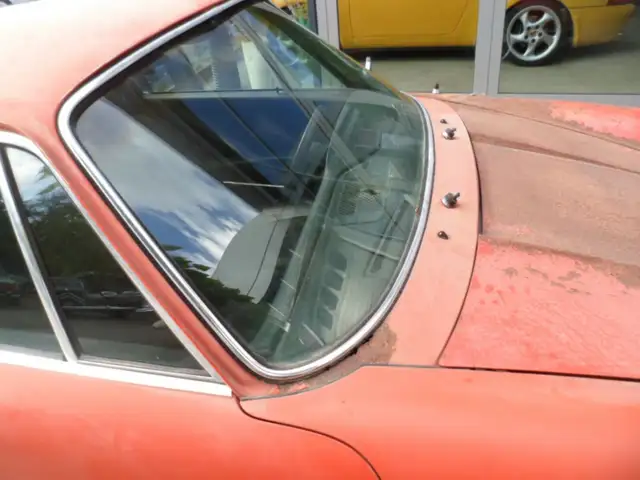 Porsche 911 view 3