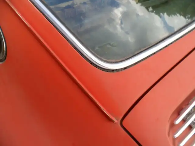 Porsche 911 view 9