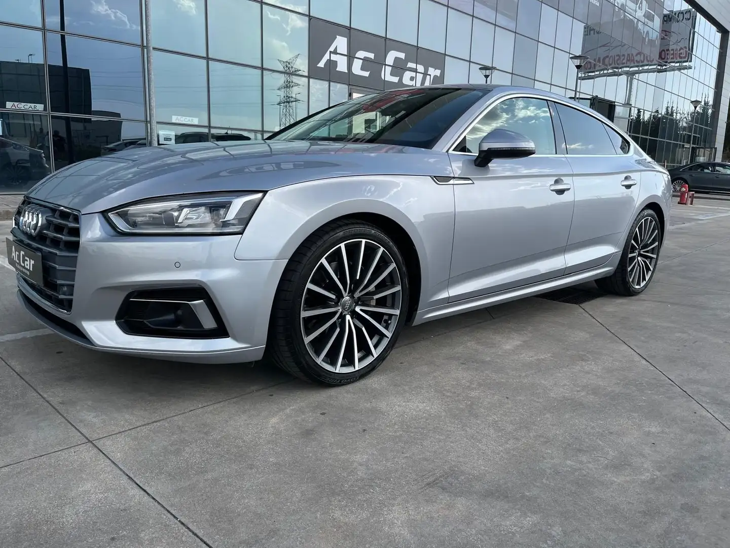 Audi A5 Sportback 2.0TDI S tronic 140kW Gris - 2