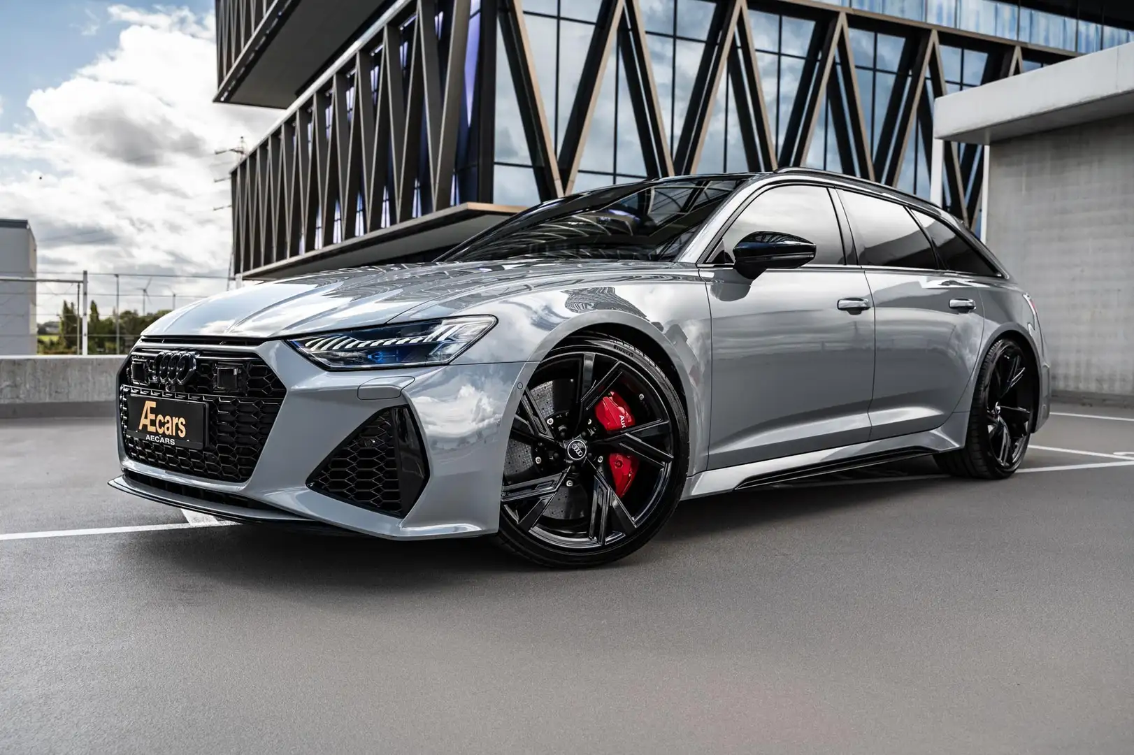 Audi RS6 C8 AVANT / 4.0 V8 / MATRIX / B&O / CERAMIC BRAKES Szary - 1