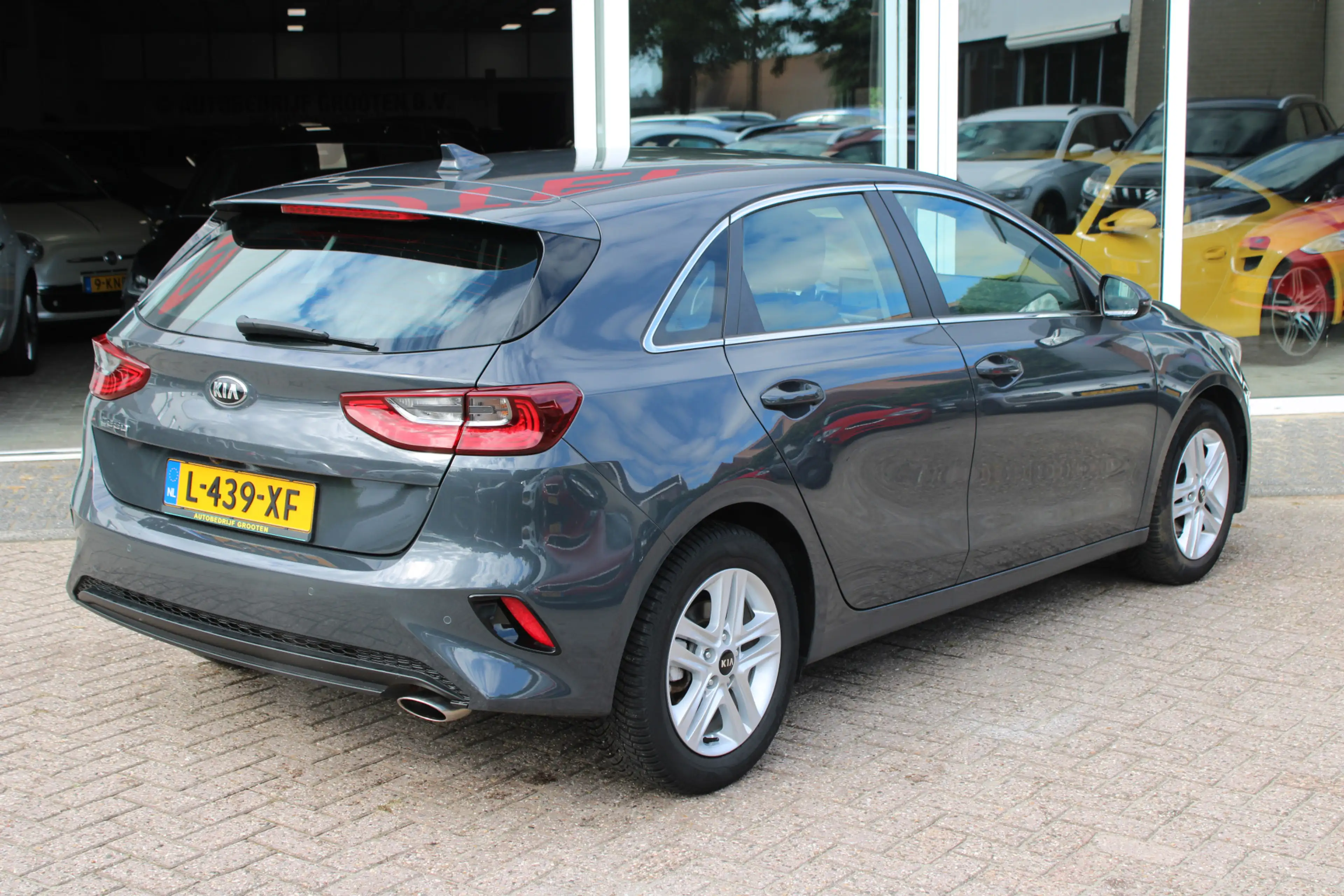 Kia Ceed / cee'd 1.0 T-GDi DynamicLine — photo 3