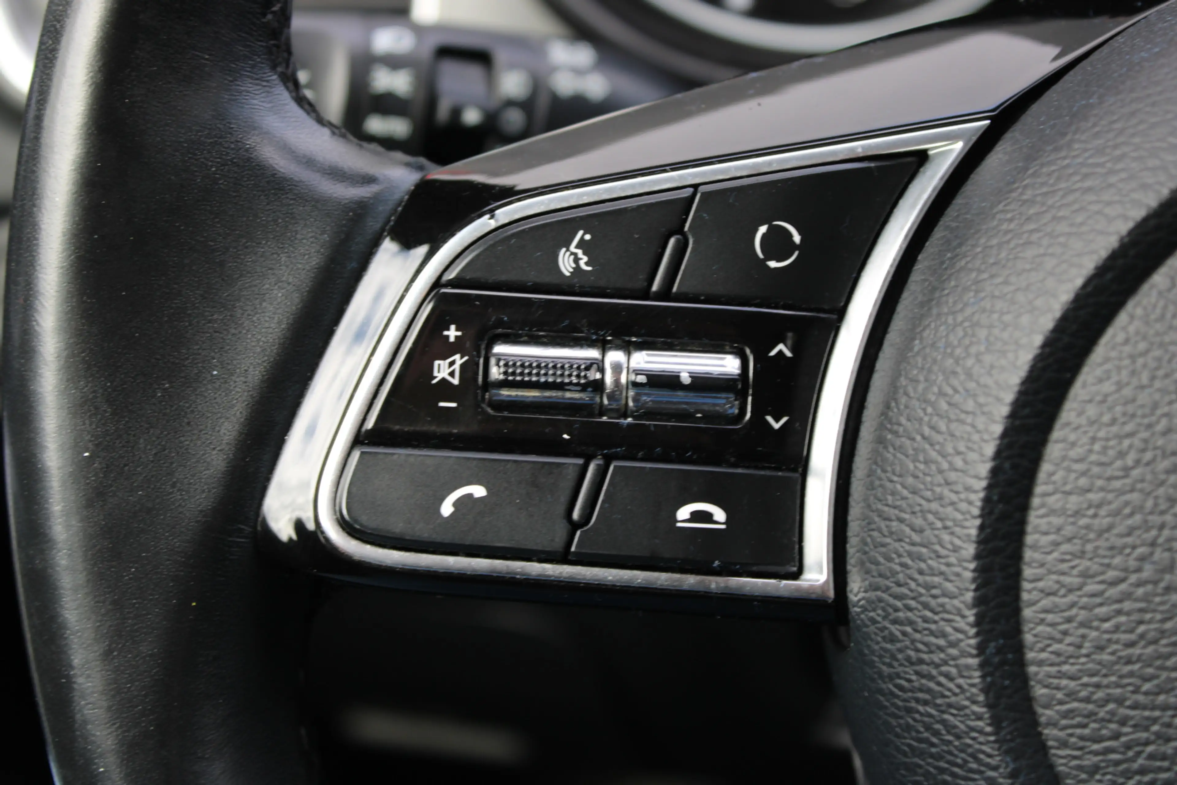 Kia Ceed / cee'd 1.0 T-GDi DynamicLine — photo 8