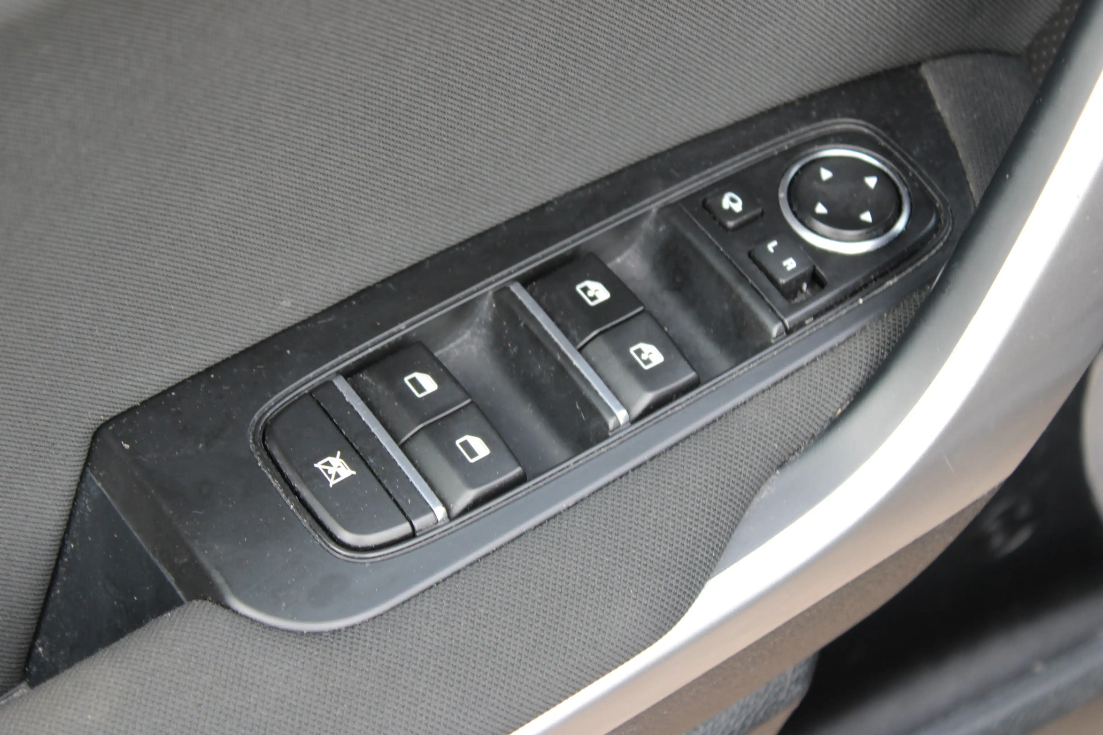 Kia Ceed / cee'd 1.0 T-GDi DynamicLine — photo 6