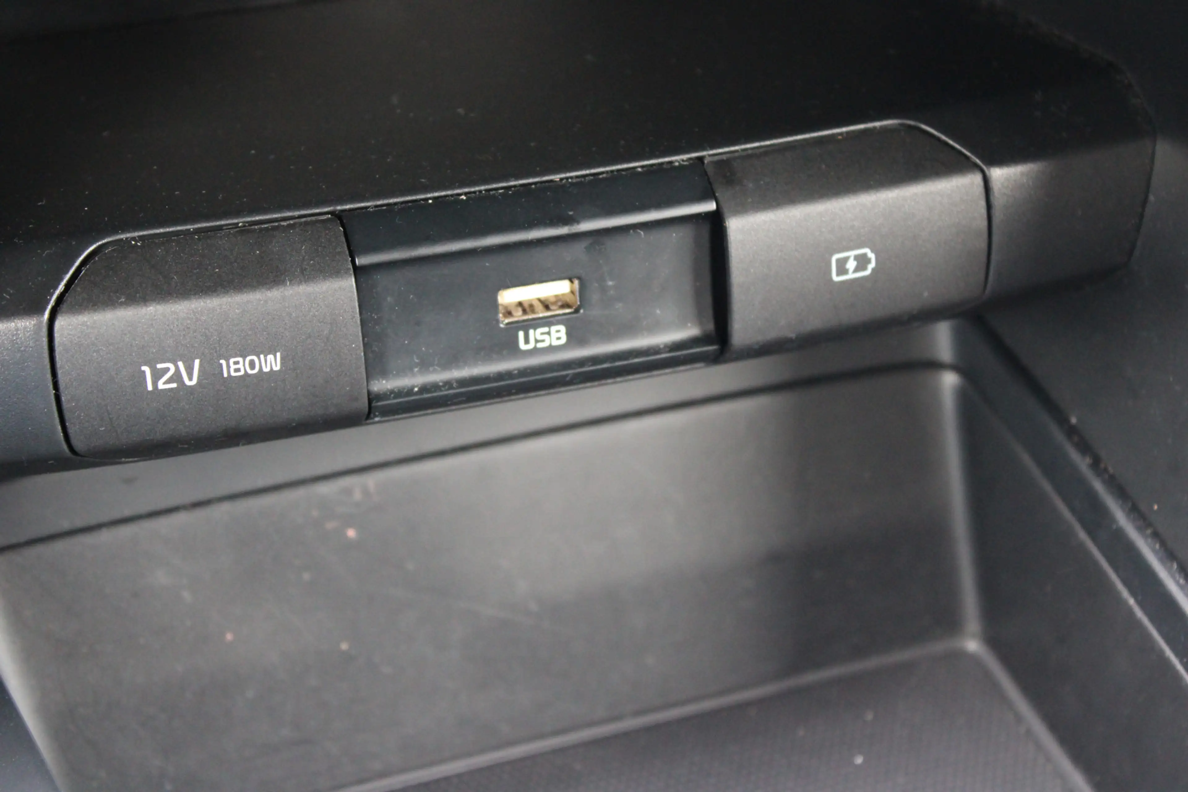 Kia Ceed / cee'd 1.0 T-GDi DynamicLine — photo 15