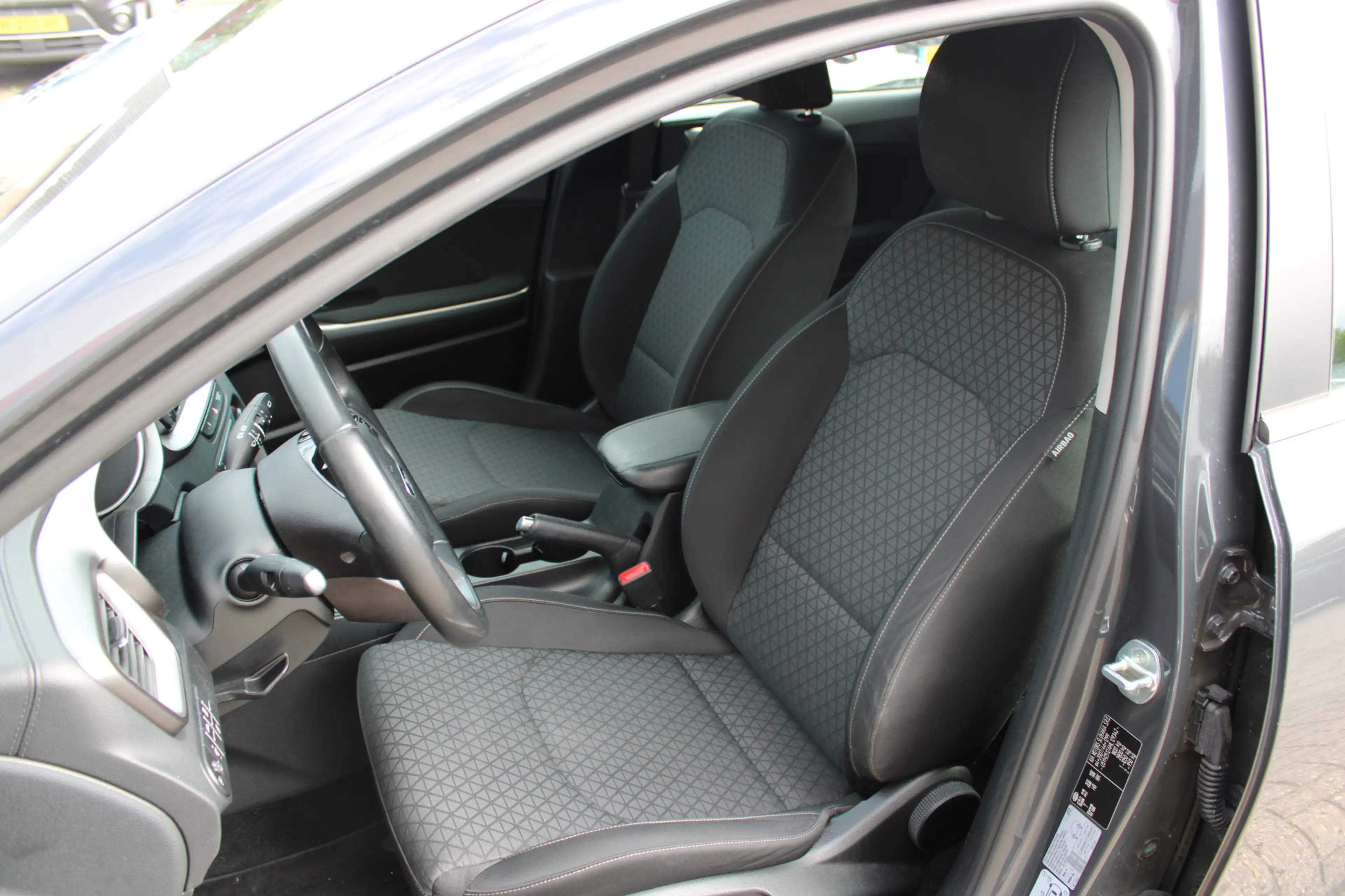 Kia Ceed / cee'd 1.0 T-GDi DynamicLine — photo 5