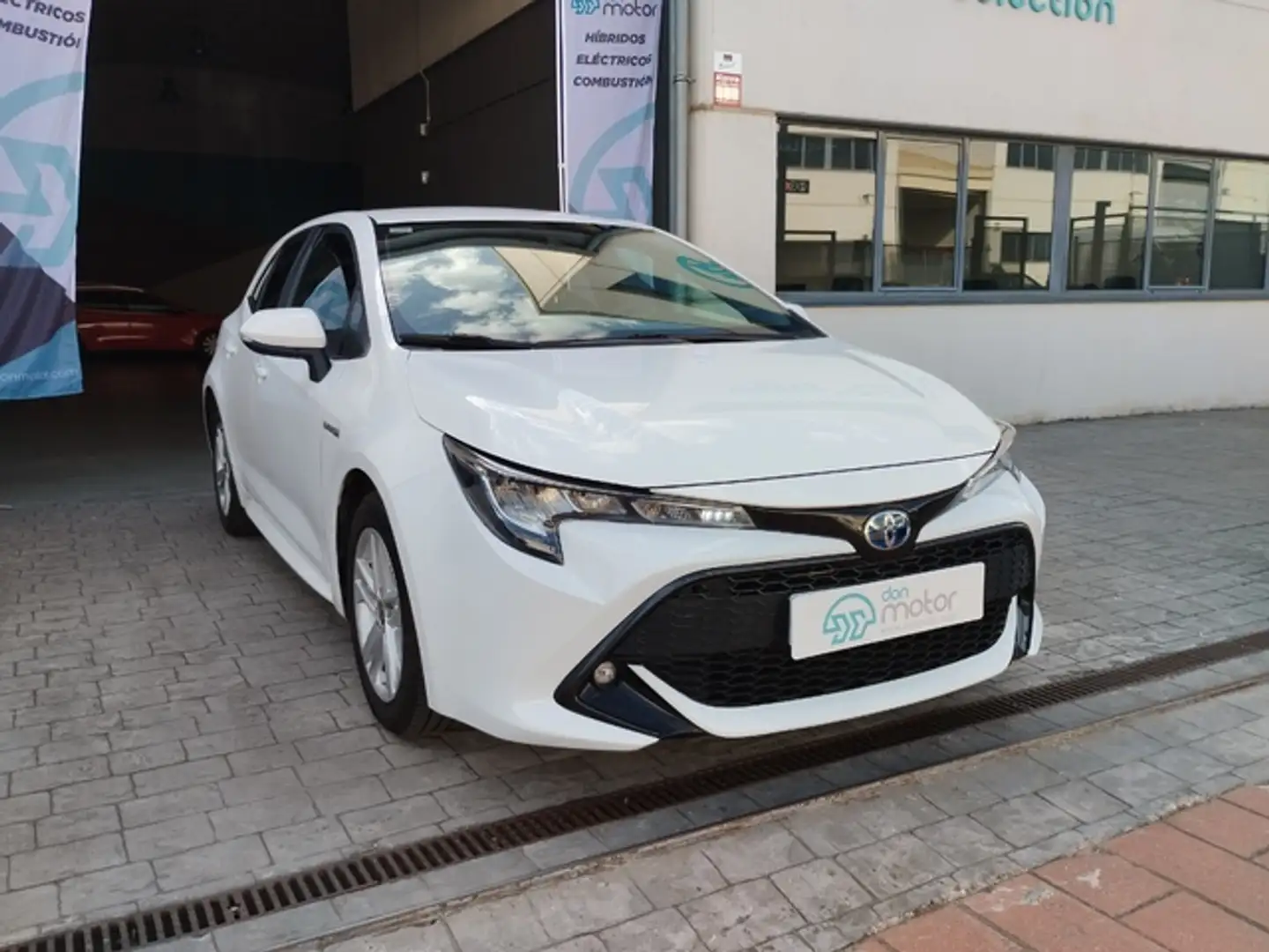 Toyota Corolla 125H Active Tech Blanco - 1