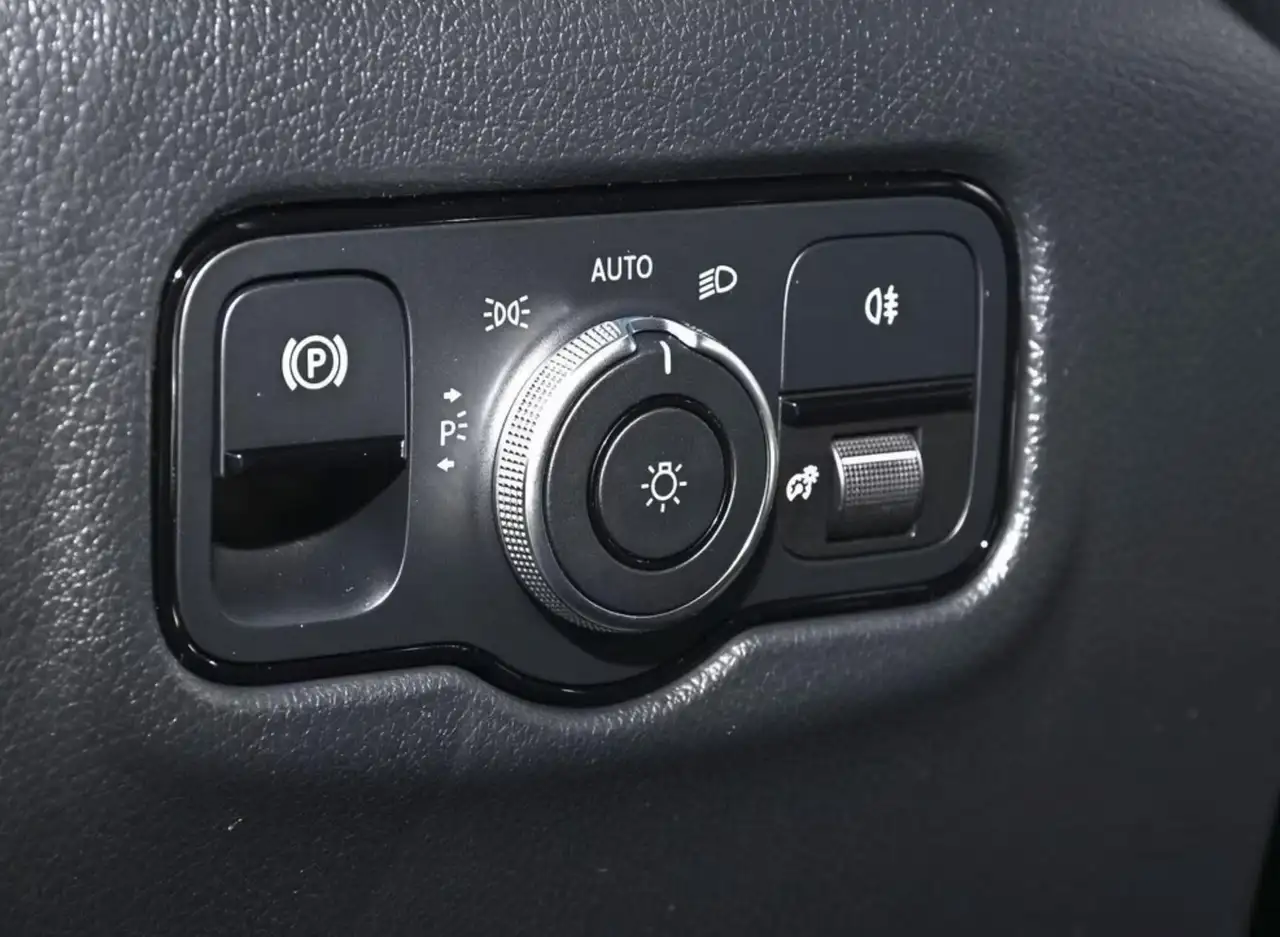 Mercedes-Benz Vito 2026 — фото 10