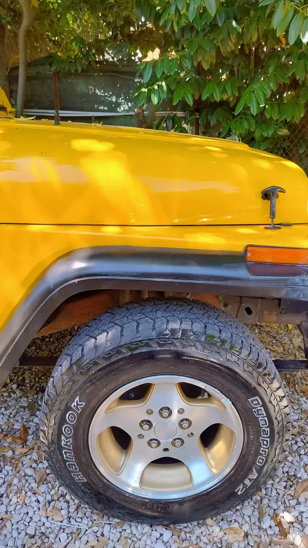 Jeep Wrangler Wrangler Hard Top 2.5 Laredo Giallo - 2