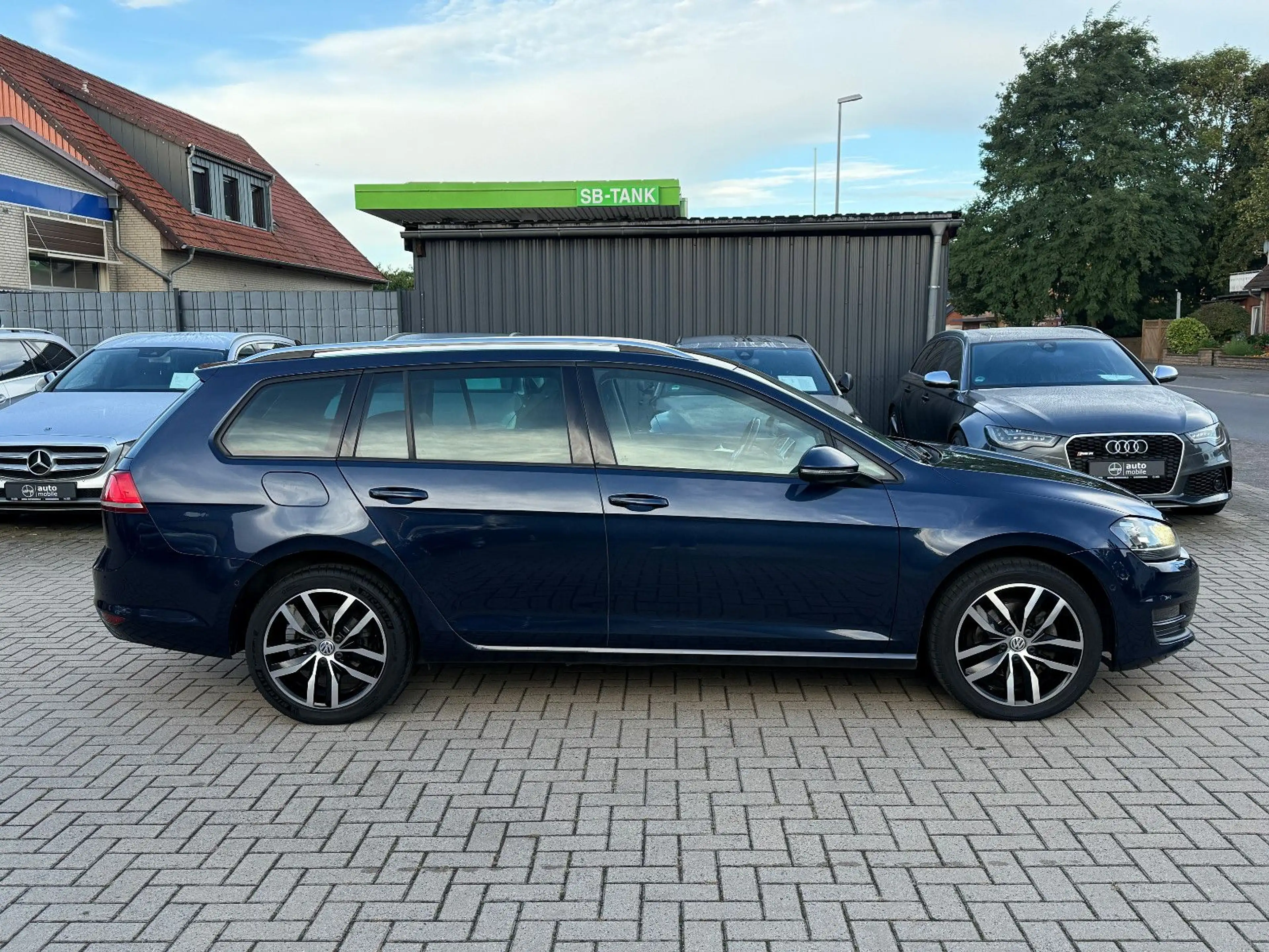 Volkswagen Golf 7 Var., Navi, Xenon, Massage, Scheckheft — photo 6