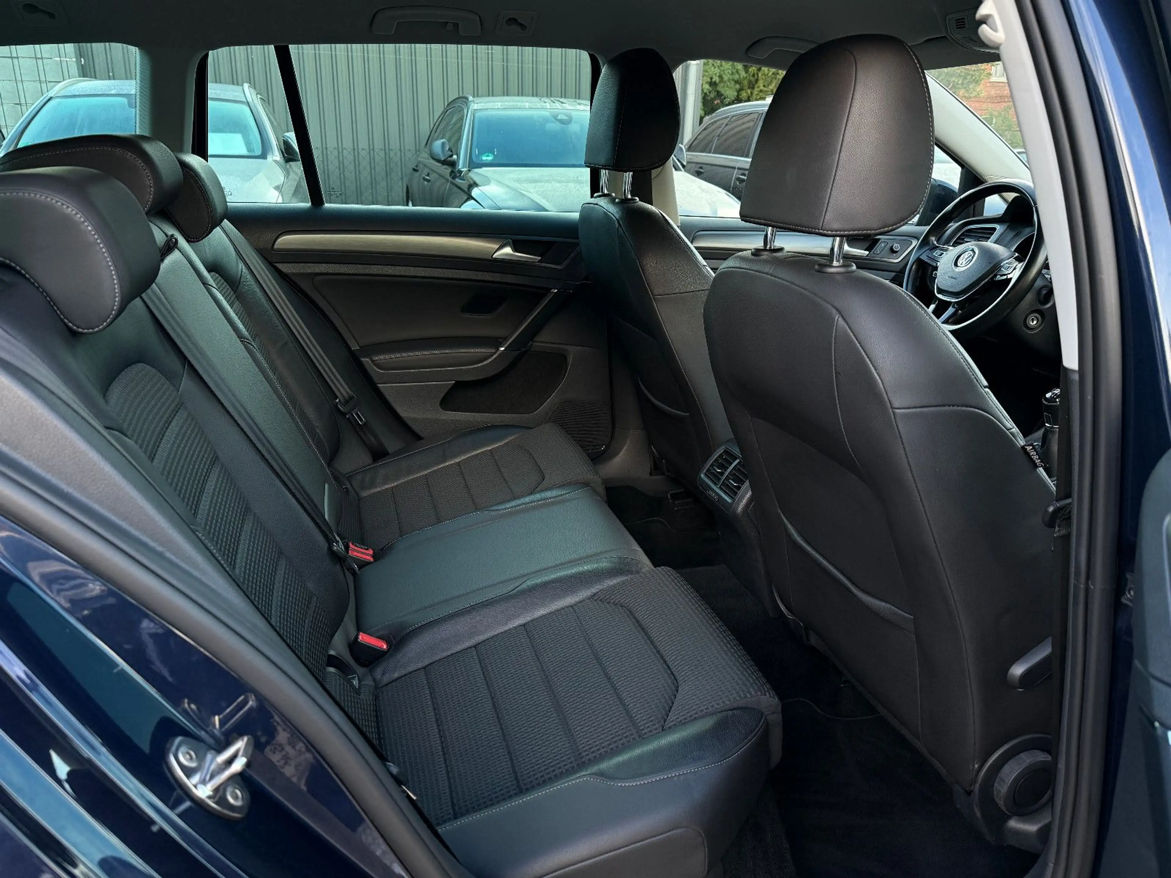 Volkswagen Golf 7 Var., Navi, Xenon, Massage, Scheckheft — photo 13